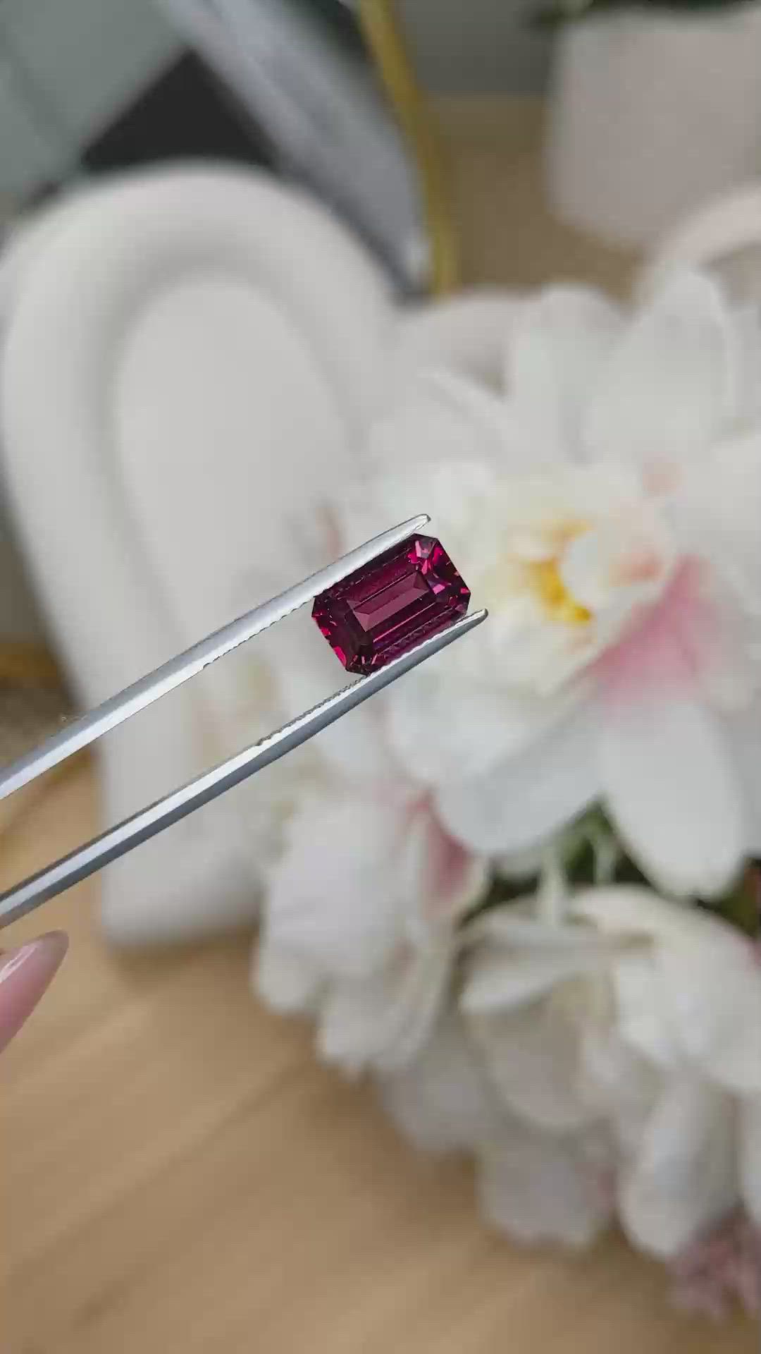 3.39 Ct. Reddish Pink Garnet from Ceylon (Sri Lanka) Size Video