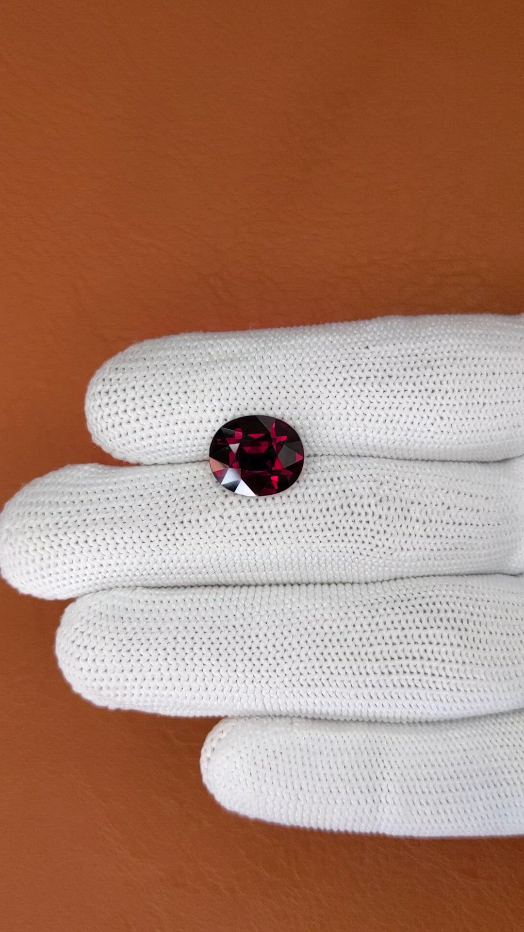 6.56 Ct. Red Garnet from Ceylon (Sri Lanka) Size Video