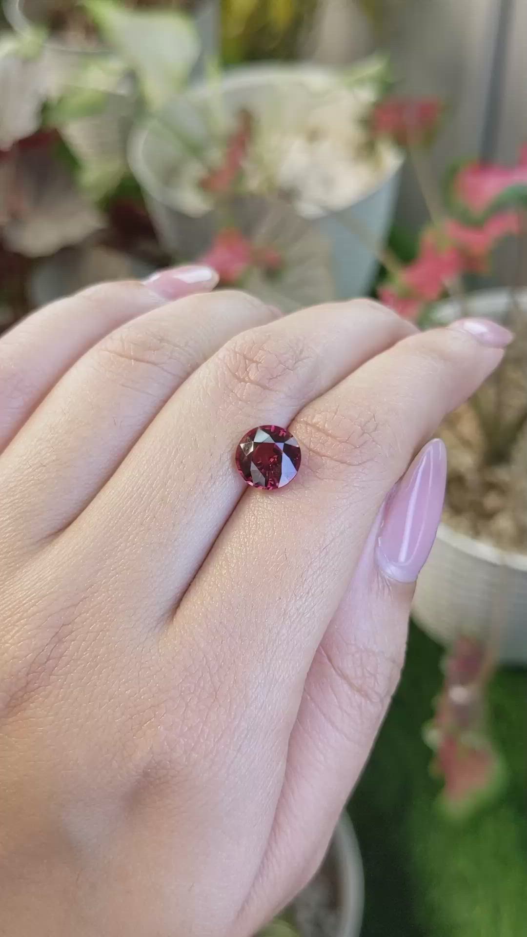 3.06 Ct. Red Garnet from Ceylon (Sri Lanka) Size Video