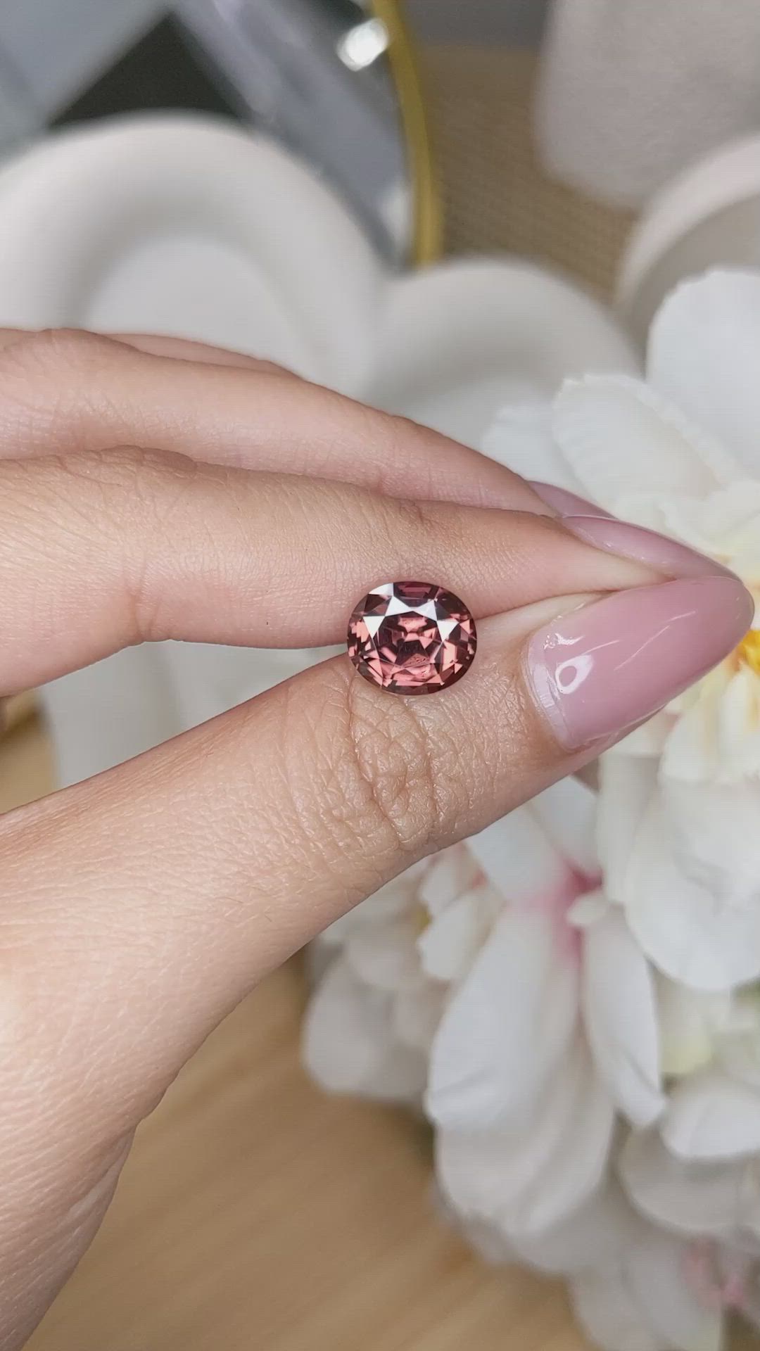 4.76 Ct. Brownish Orange Zircon from Ceylon (Sri Lanka) Size Video