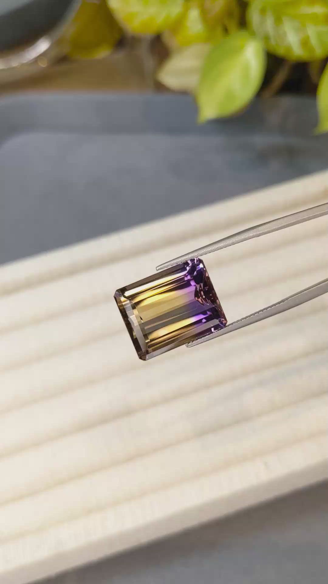 18.23 Ct. Bi Color Ametrine from Brazil Size Video