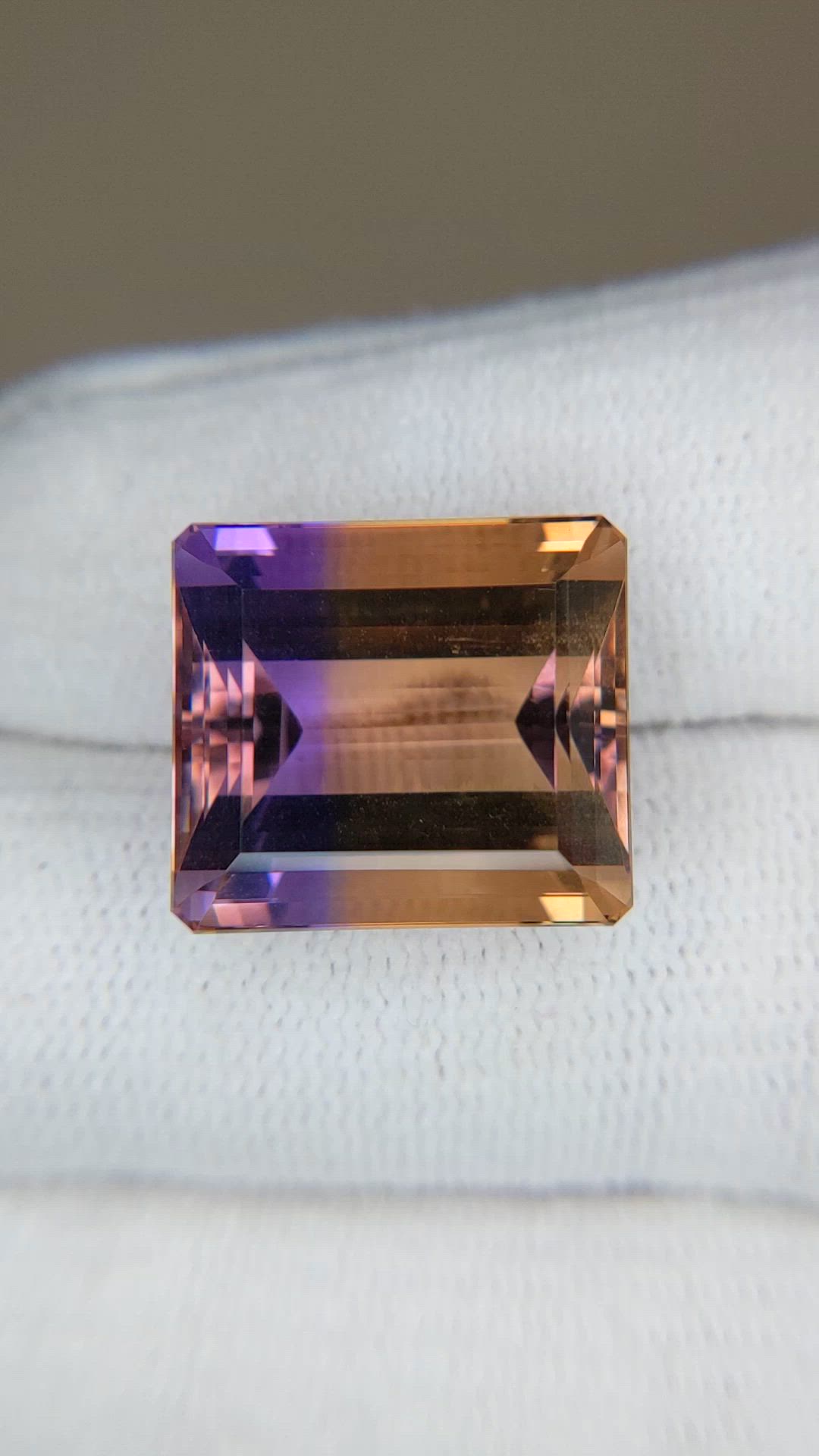 18.52 Ct. Bi Color Ametrine from Brazil Size Video