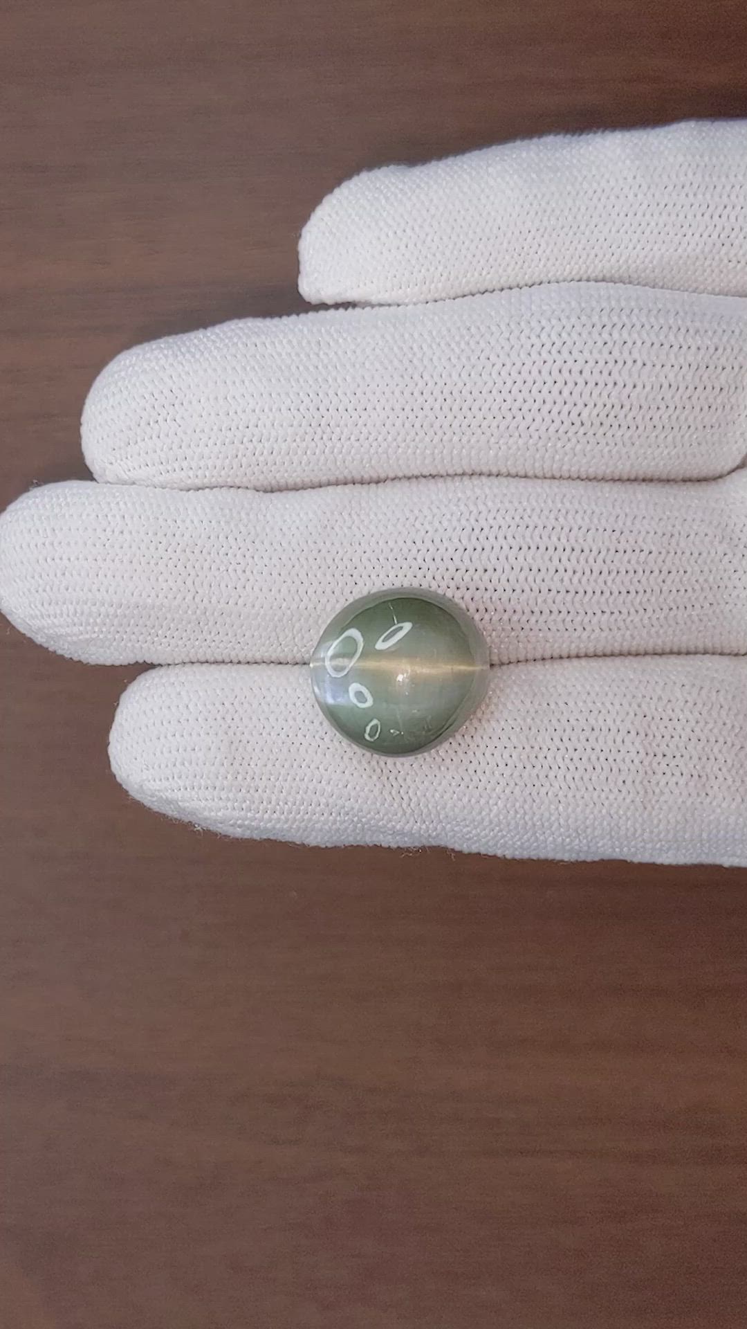 21.64 Ct. Green Chrysoberyl from Ceylon (Sri Lanka) Size Video