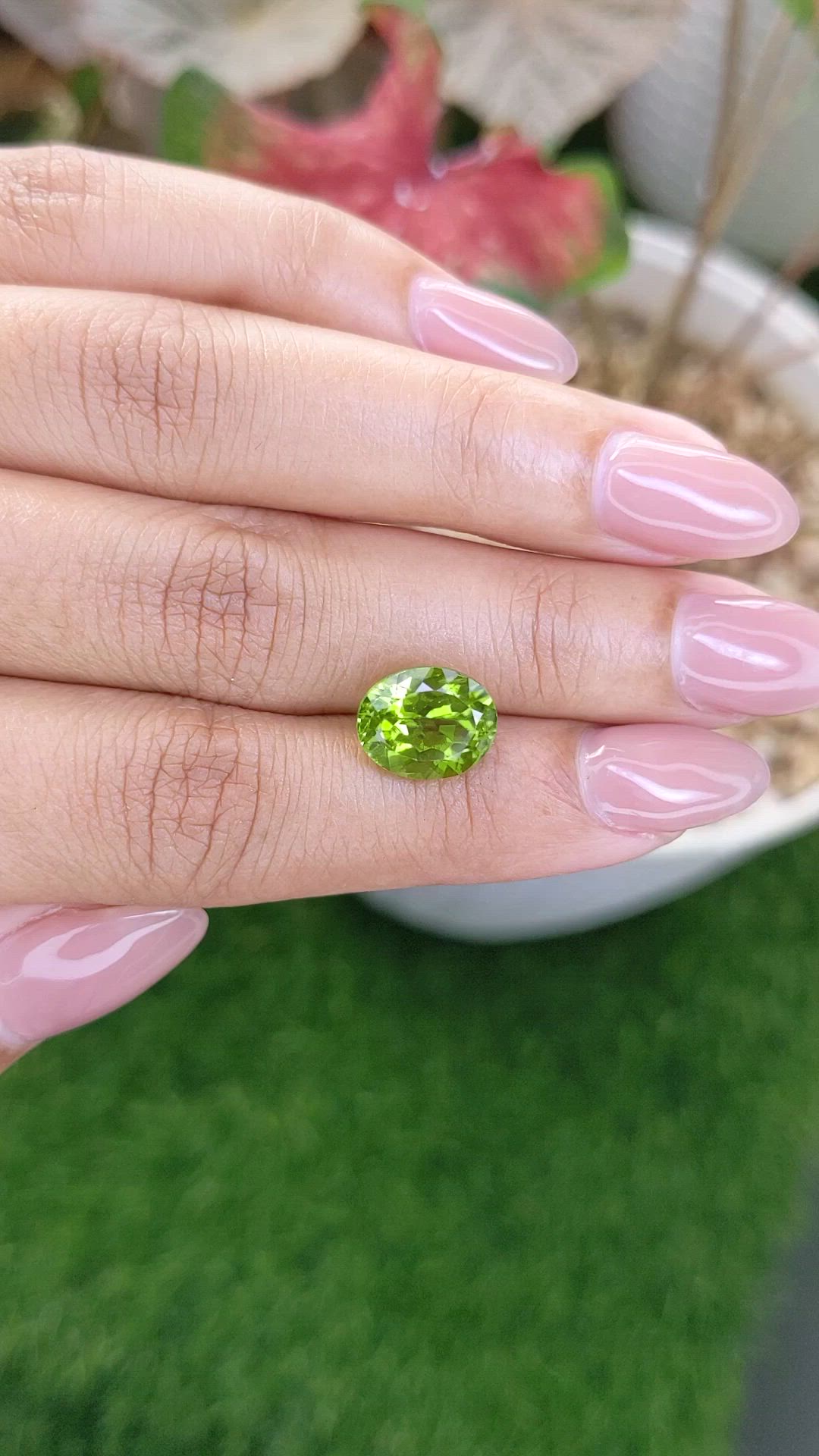 4.58 Ct. Yellowish Green Peridot from Pakistan Size Video