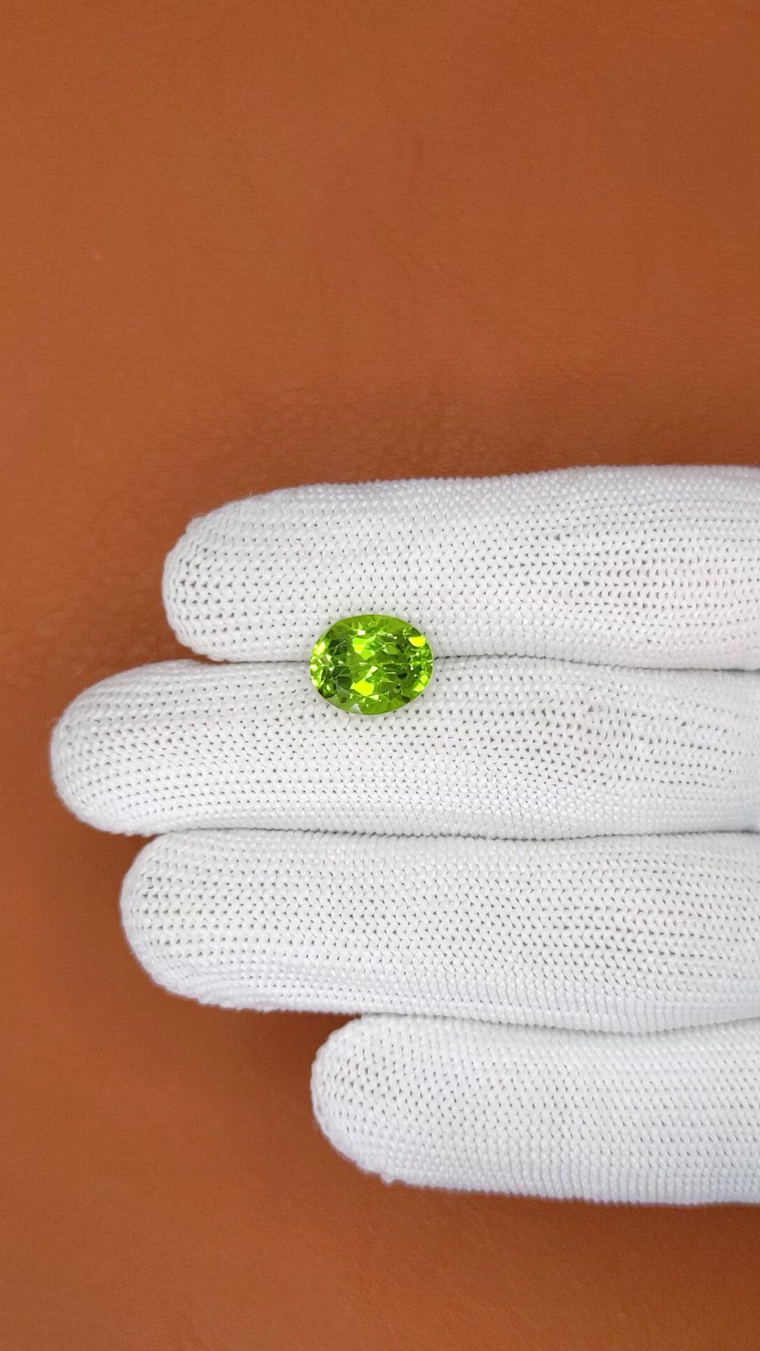 4.58 Ct. Yellowish Green Peridot from Pakistan Size Video