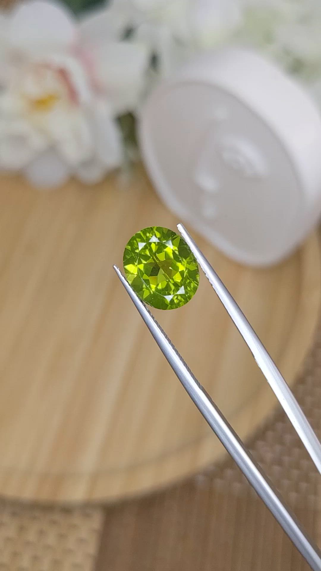 4.72 Ct. Yellowish Green Peridot from Pakistan Size Video