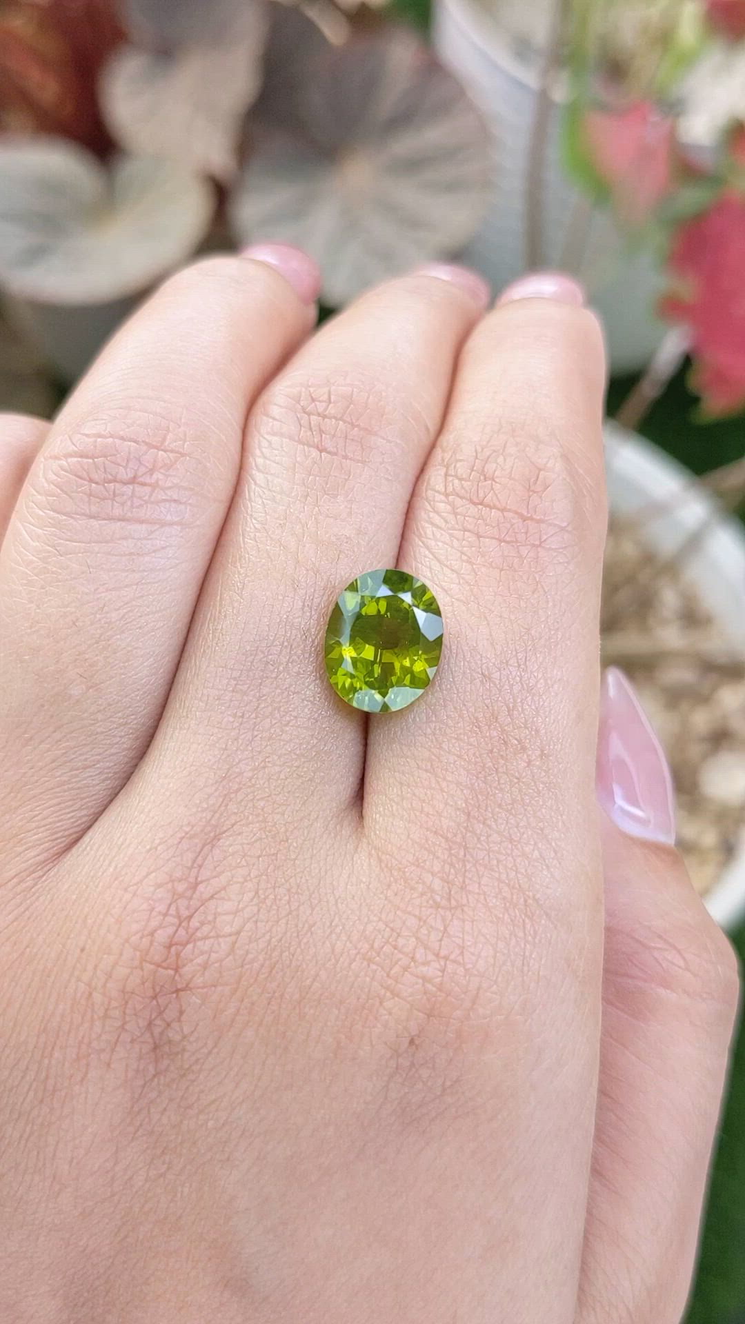 4.72 Ct. Yellowish Green Peridot from Pakistan Size Video