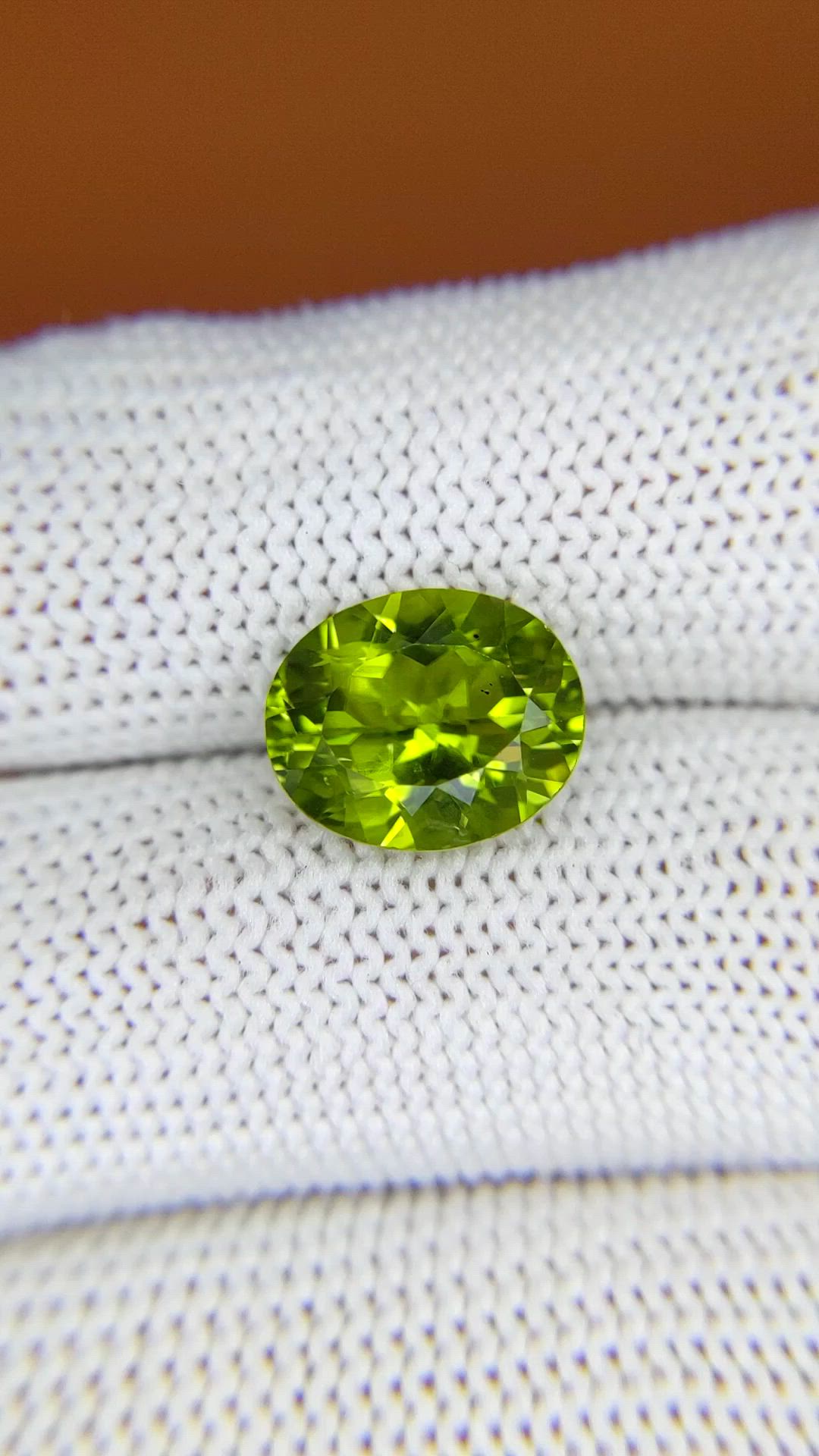 4.10 Ct. Yellowish Green Peridot from Pakistan Size Video