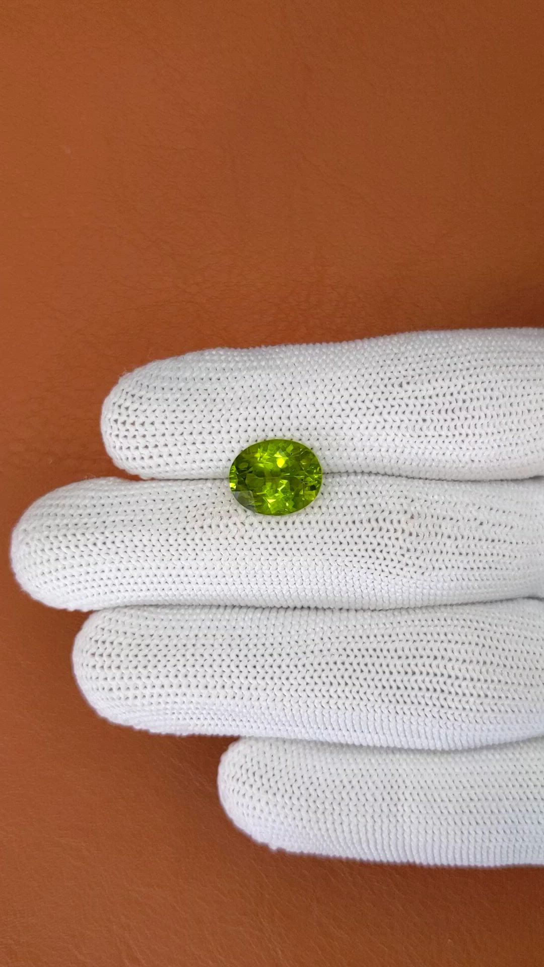 4.10 Ct. Yellowish Green Peridot from Pakistan Size Video