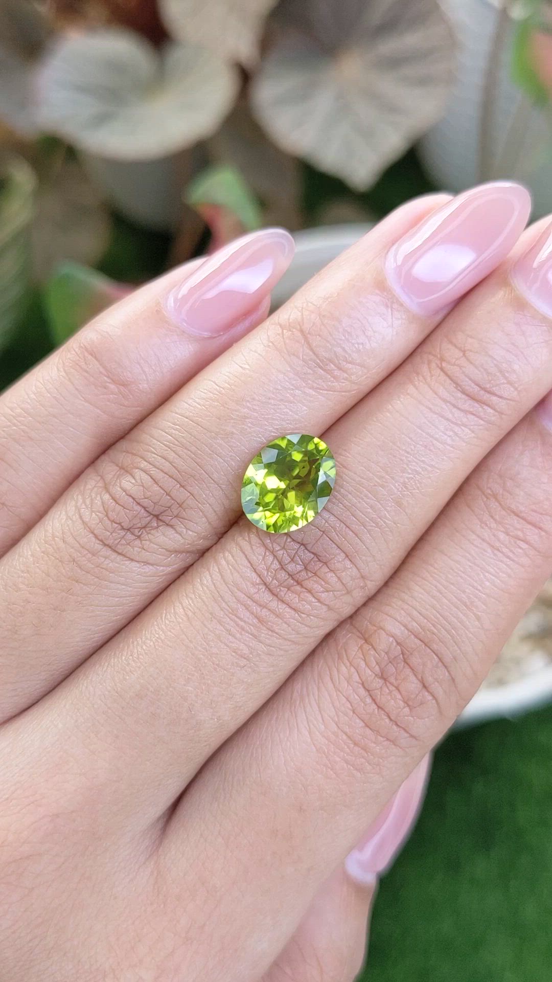 3.32 Ct. Yellowish Green Peridot from Pakistan Size Video
