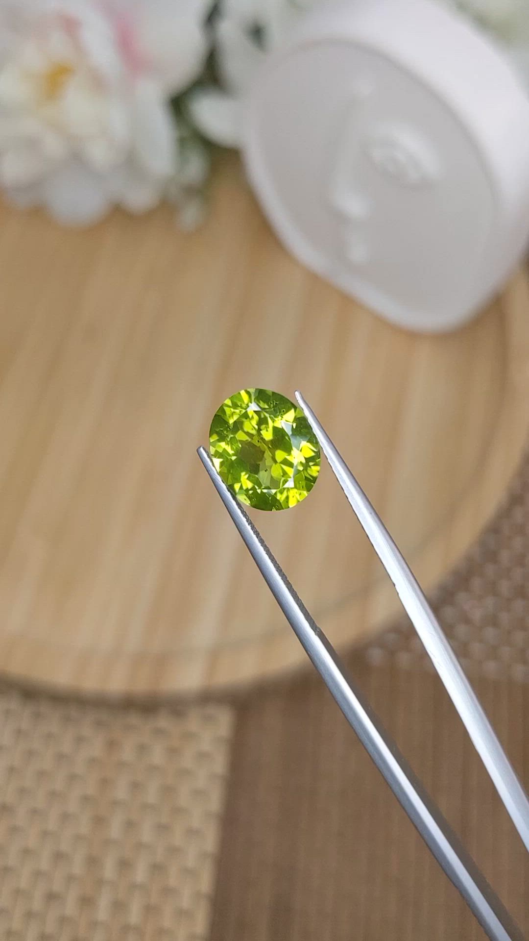 4.39 Ct. Yellowish Green Peridot from Pakistan Size Video