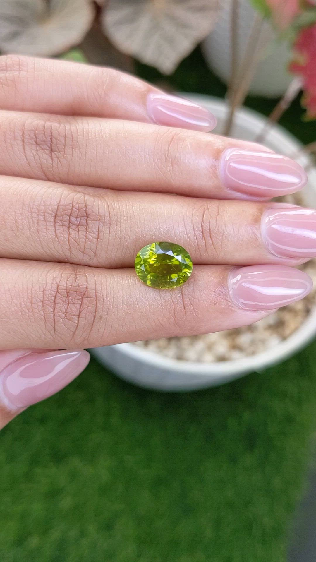 4.39 Ct. Yellowish Green Peridot from Pakistan Size Video