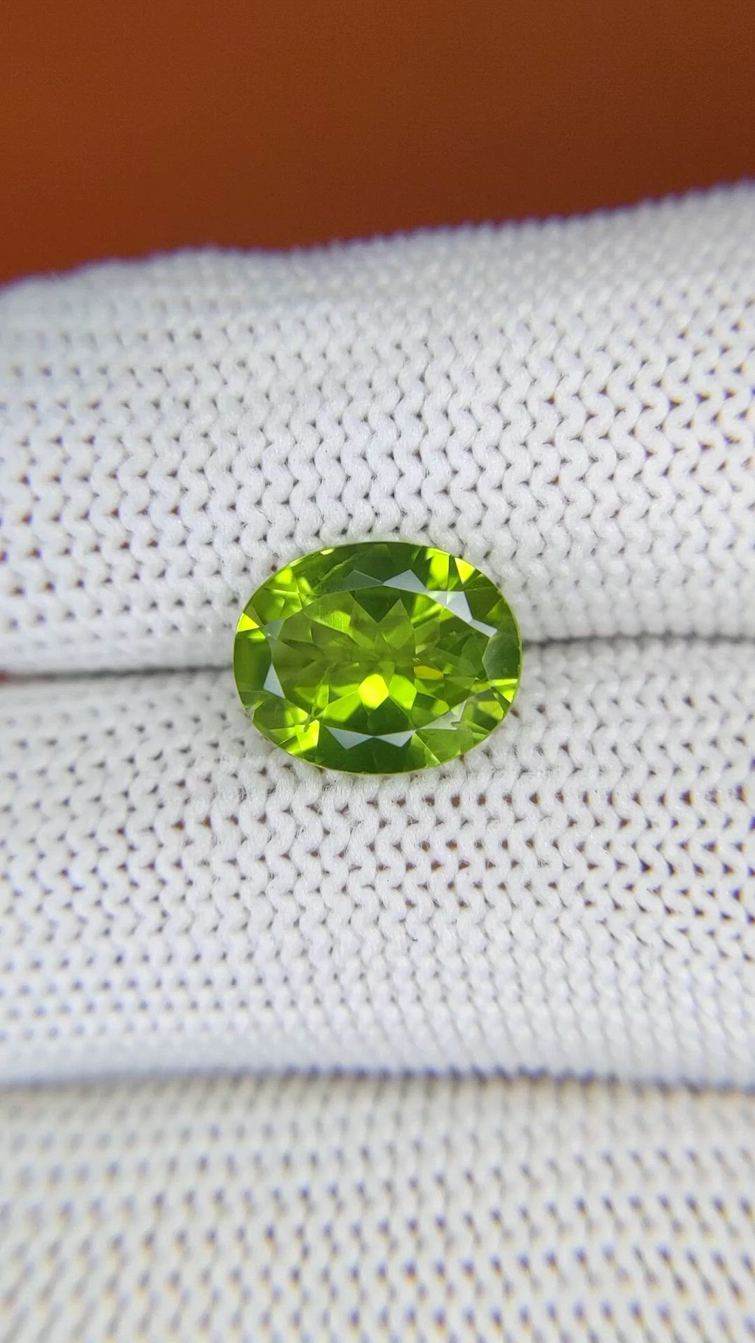 2.98 Ct. Yellowish Green Peridot from Pakistan Size Video