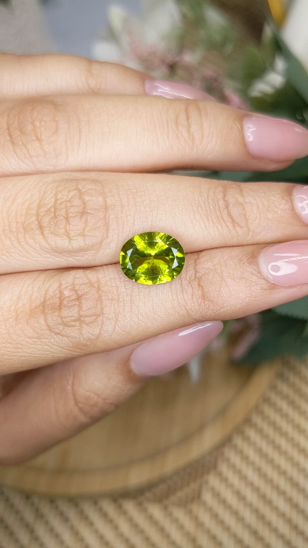 3.10 Ct. Yellowish Green Peridot from Pakistan Size Video