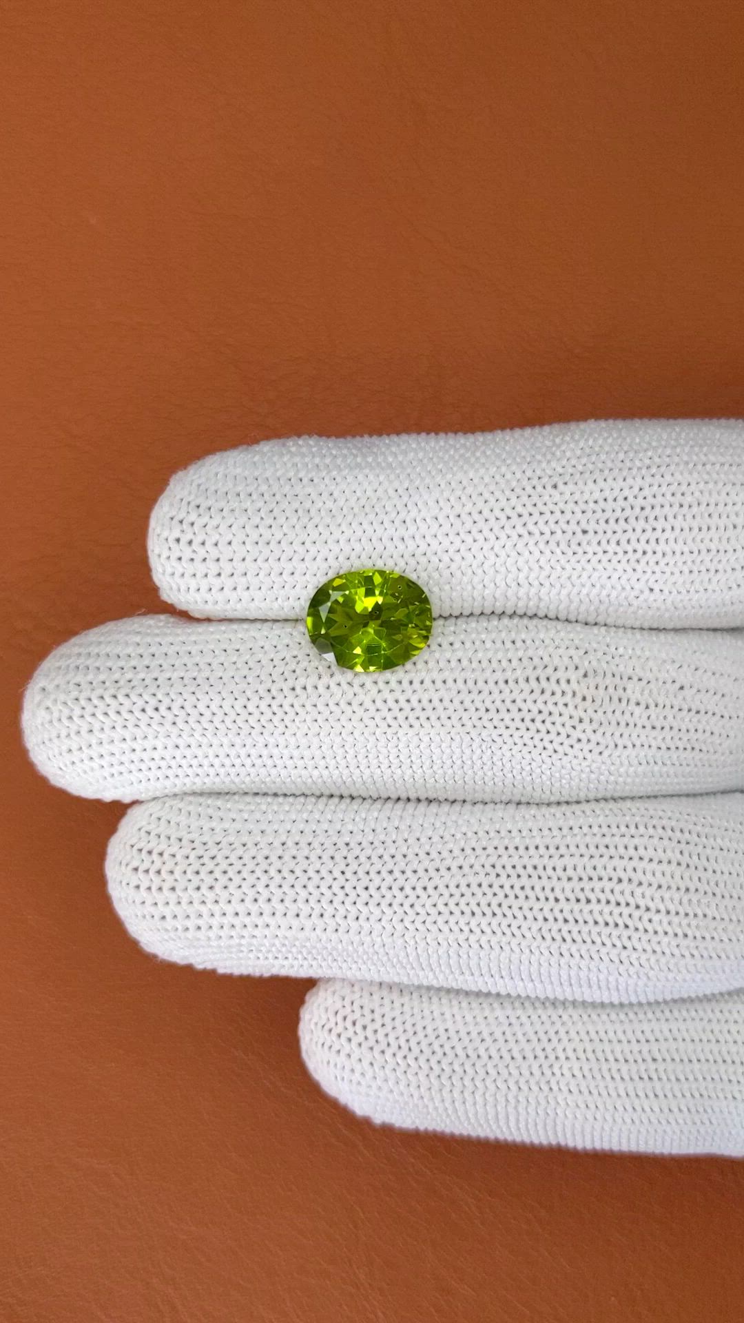 3.10 Ct. Yellowish Green Peridot from Pakistan Size Video