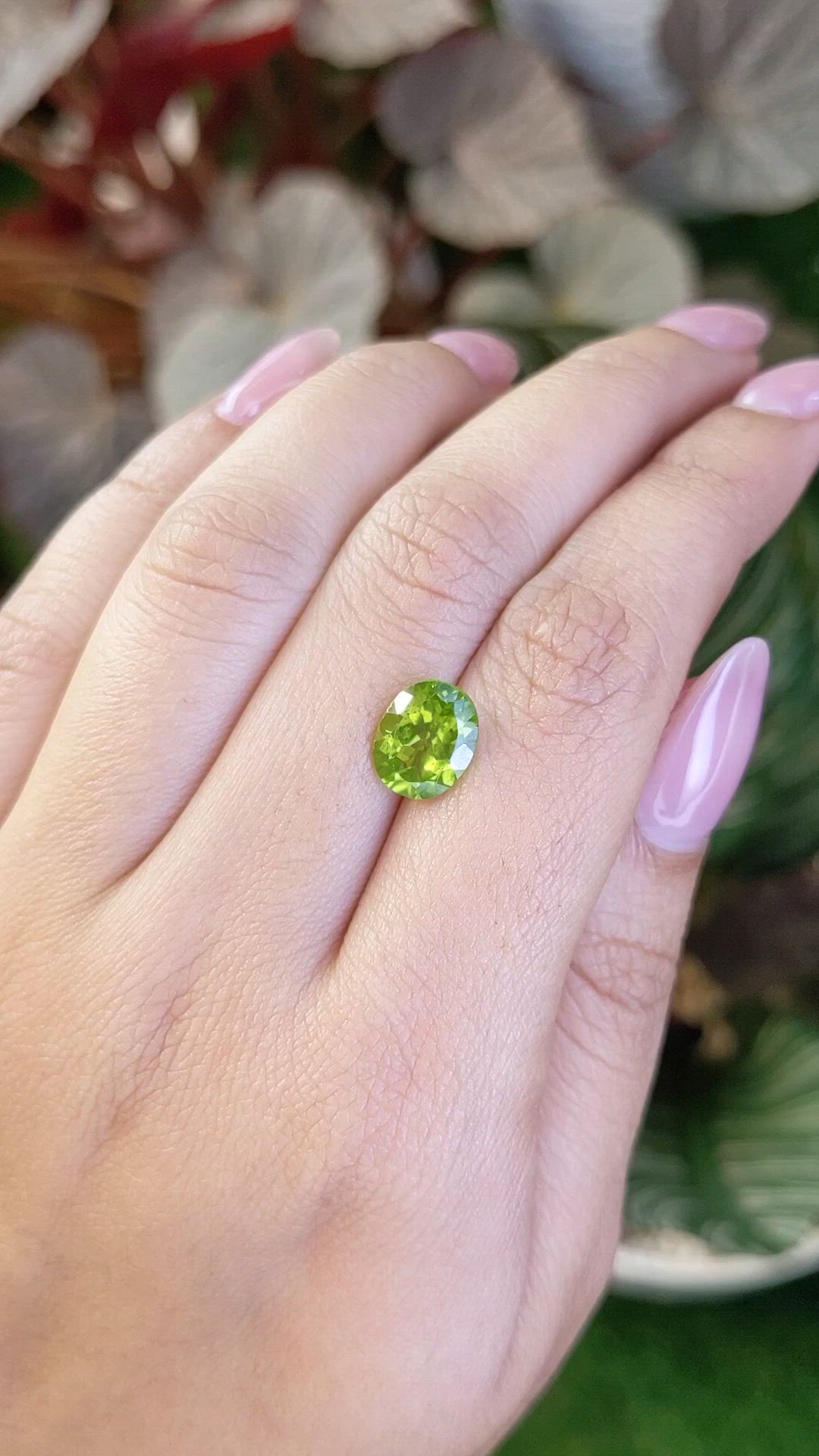 3.11 Ct. Yellowish Green Peridot from Pakistan Size Video