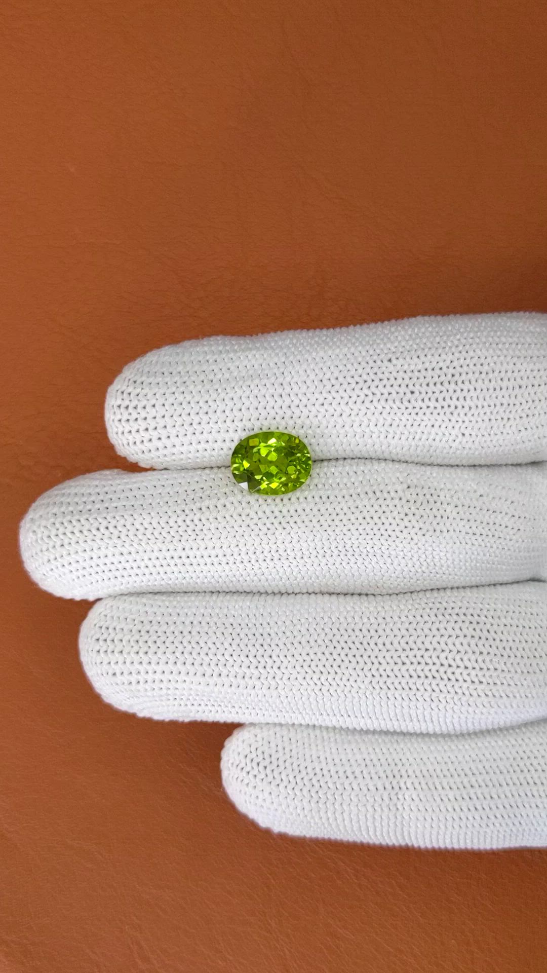 2.73 Ct. Yellowish Green Peridot from Pakistan Size Video