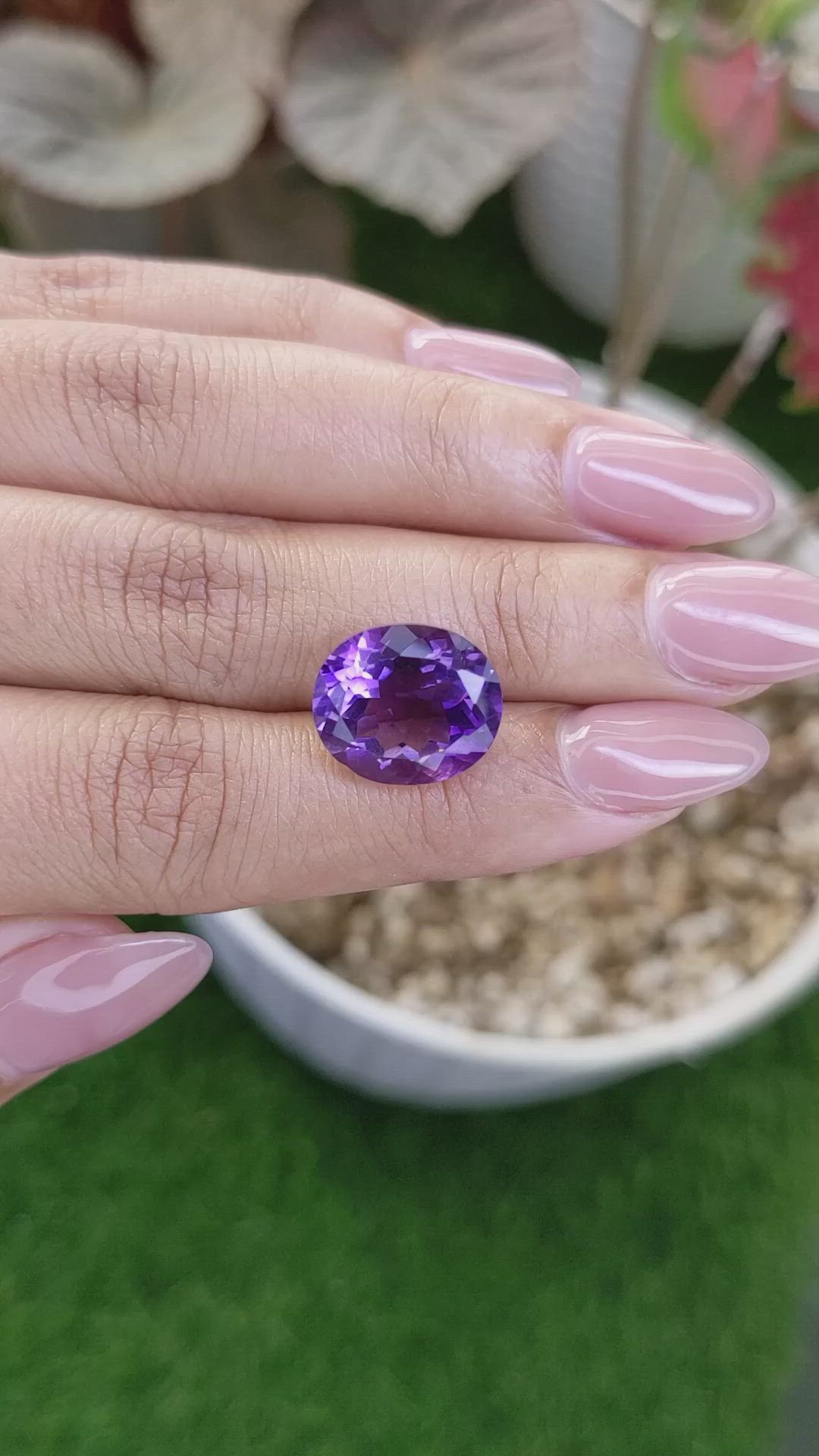 8.37 Ct. Purple Amethyst from Ceylon (Sri Lanka) Size Video