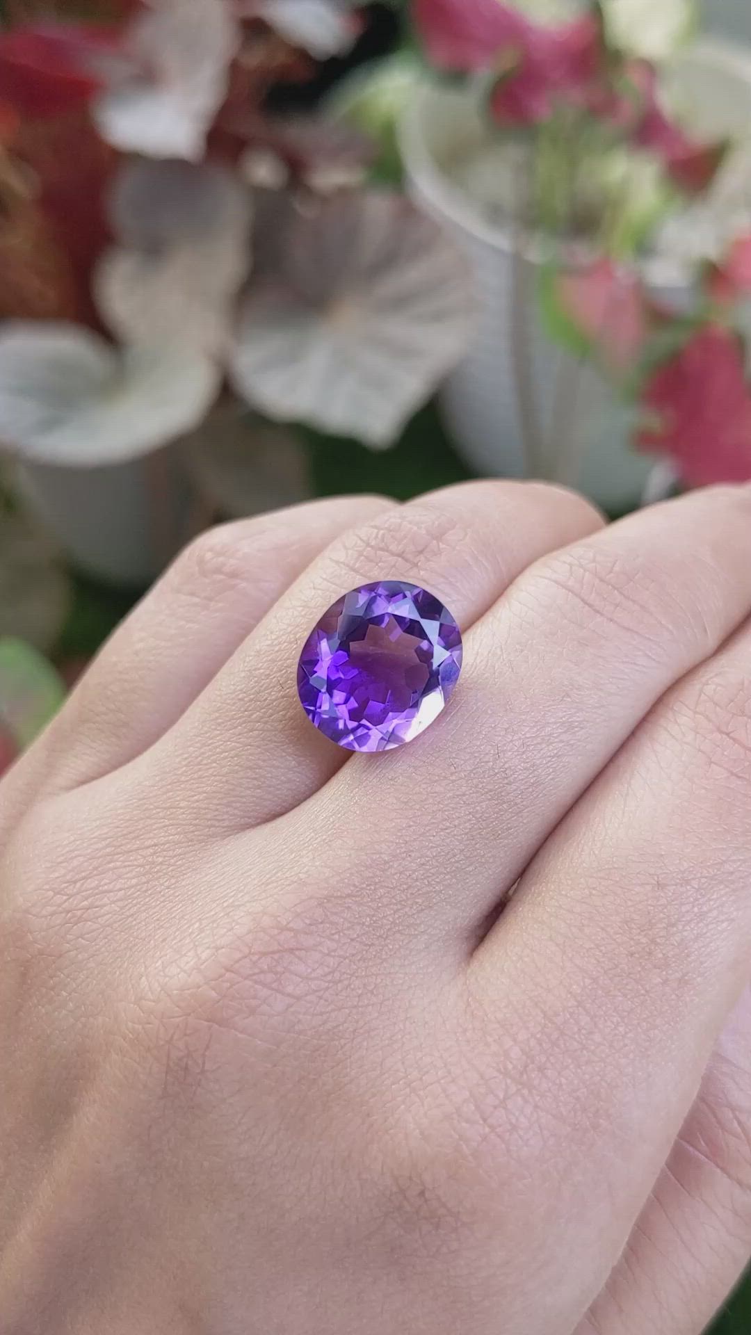 7.67 Ct. Purple Amethyst from Ceylon (Sri Lanka) Size Video
