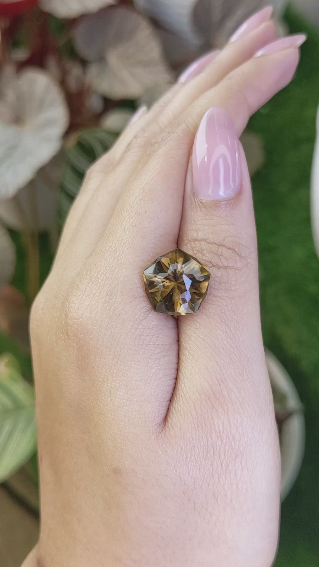 8.18 Ct. Brown Smokey Quartz from Ceylon (Sri Lanka) Size Video