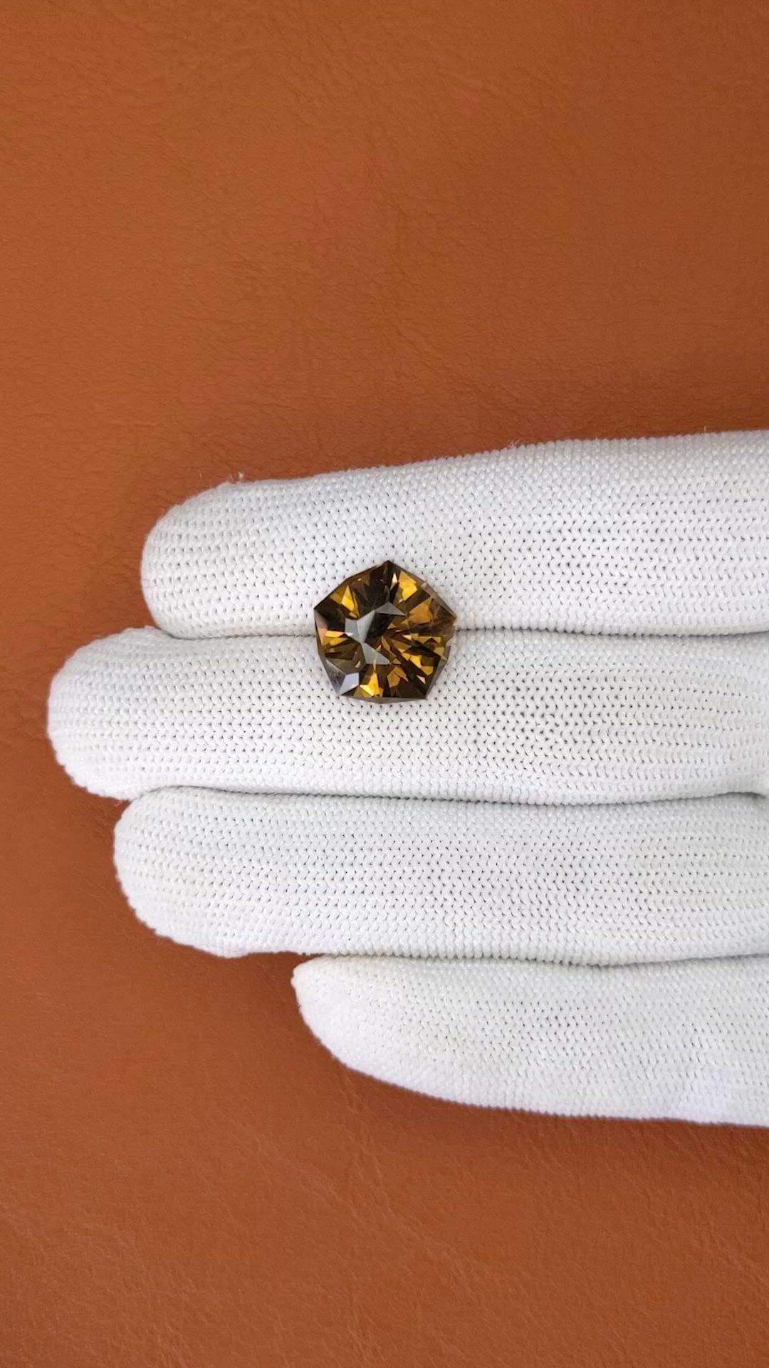 8.18 Ct. Brown Smokey Quartz from Ceylon (Sri Lanka) Size Video