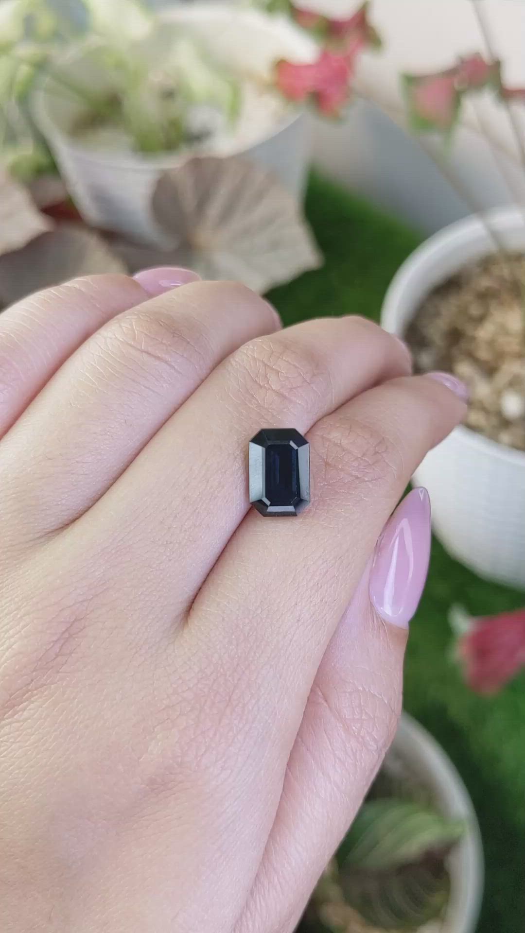 4.91 Ct. Purple Spinel from Ceylon (Sri Lanka) Size Video