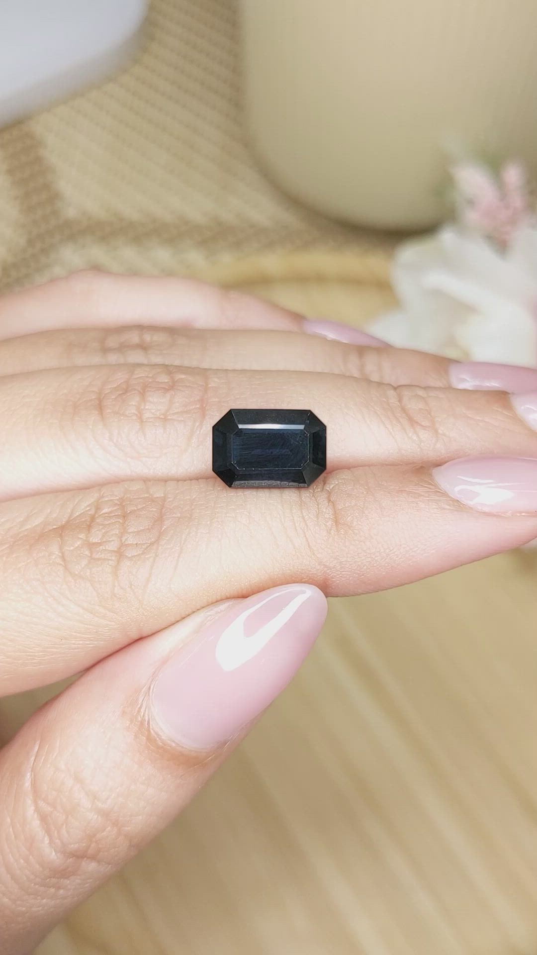 4.91 Ct. Purple Spinel from Ceylon (Sri Lanka) Size Video