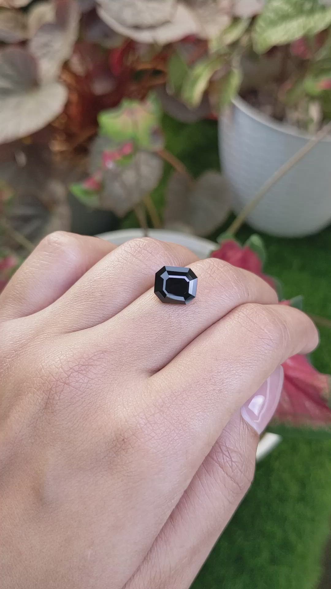 4.85 Ct. Purple Spinel from Ceylon (Sri Lanka) Size Video
