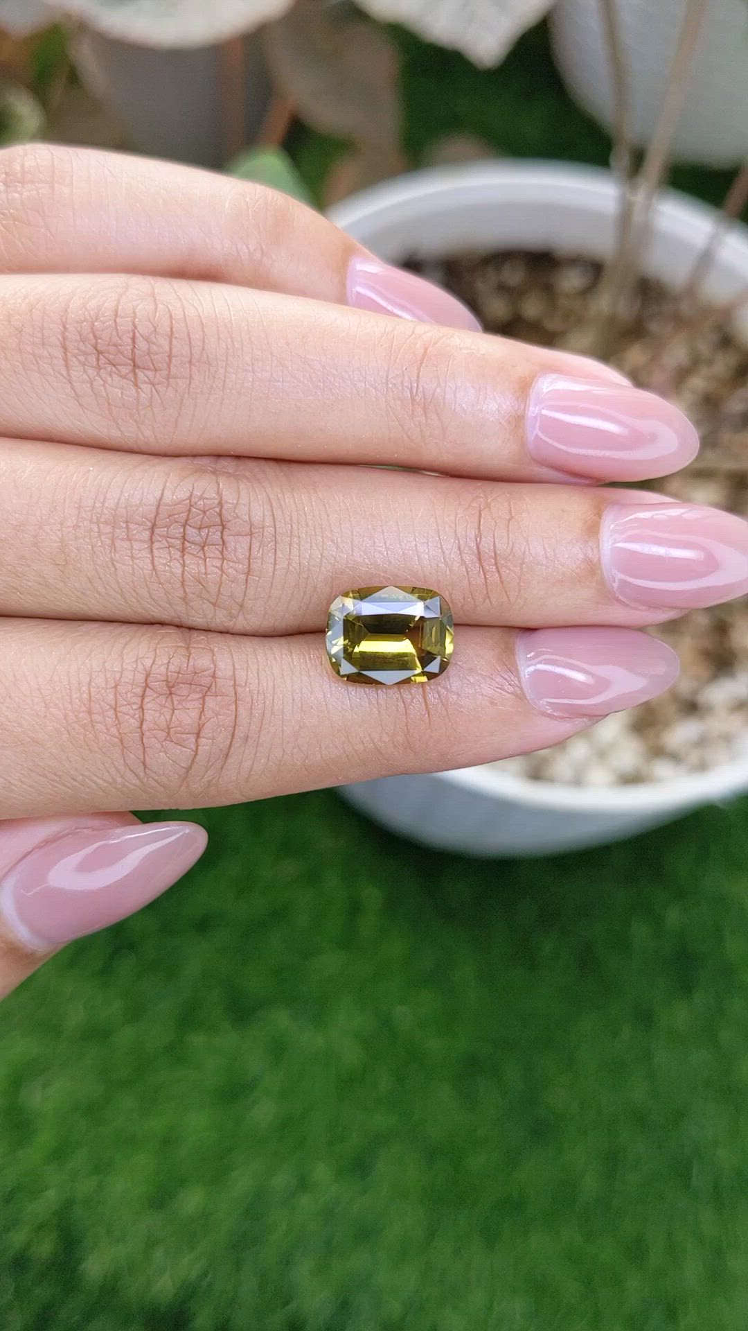 4.91 Ct. Greenish Yellow Chrysoberyl from Ceylon (Sri Lanka) Size Video