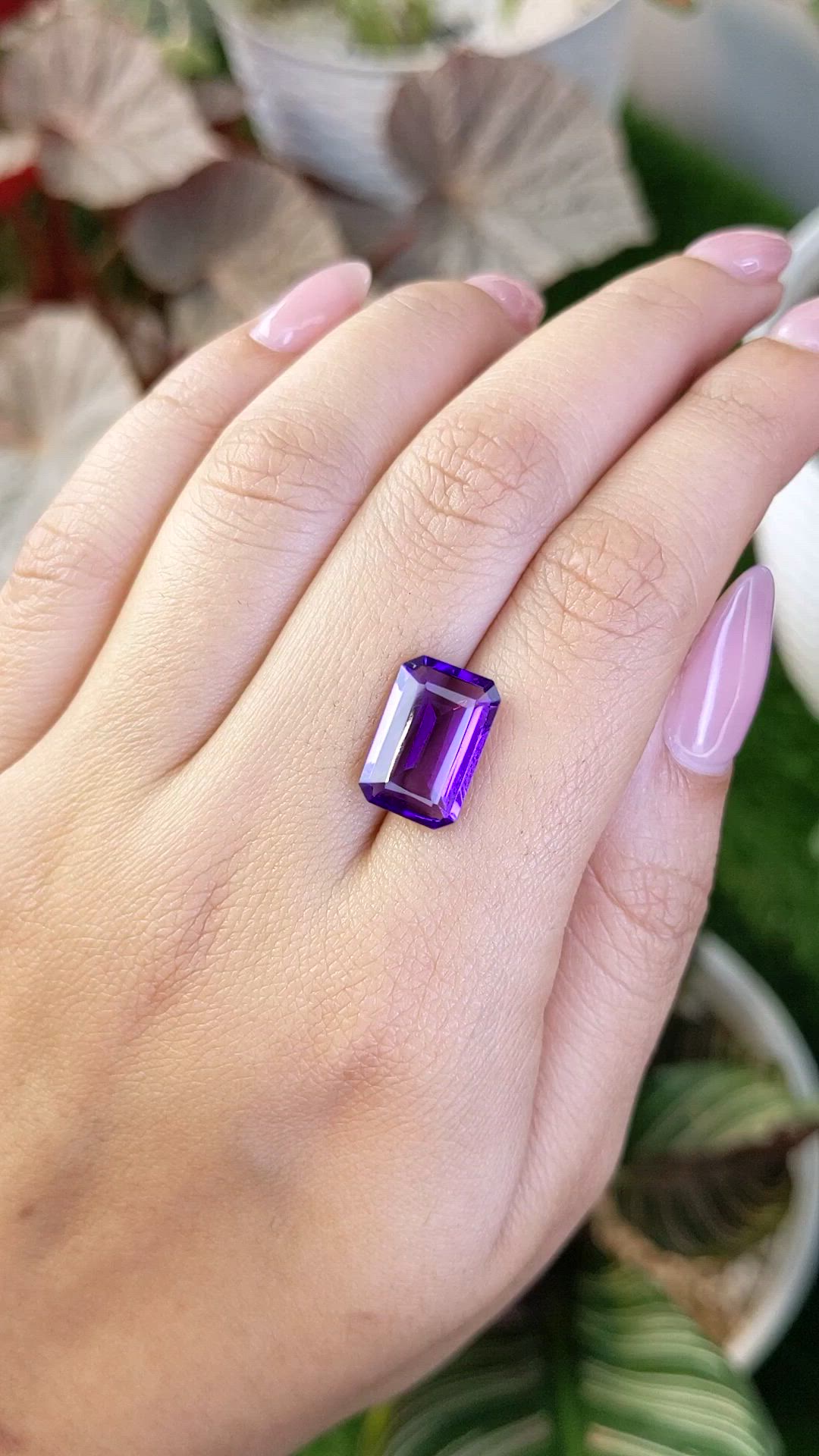 4.94 Ct. Purple Amethyst from Ceylon (Sri Lanka) Size Video
