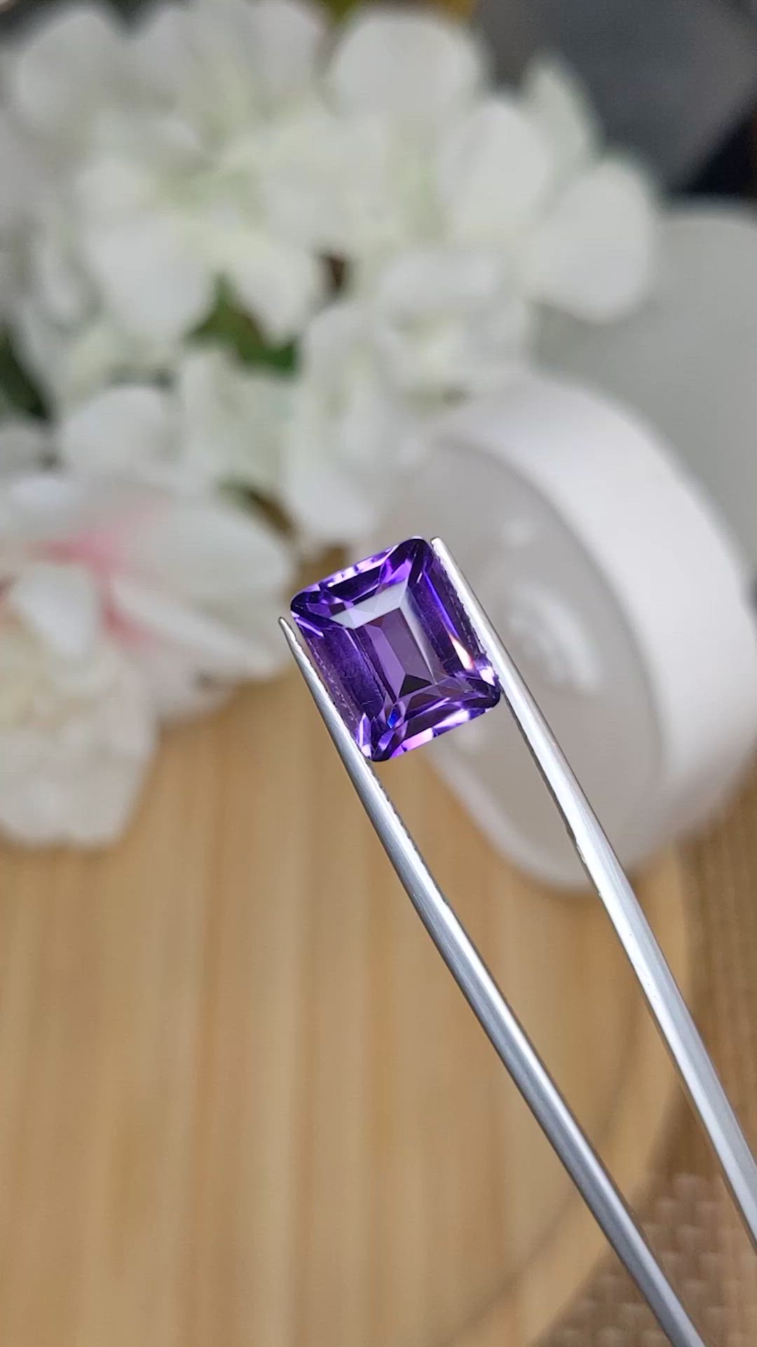 4.85 Ct. Purple Amethyst from Ceylon (Sri Lanka) Size Video