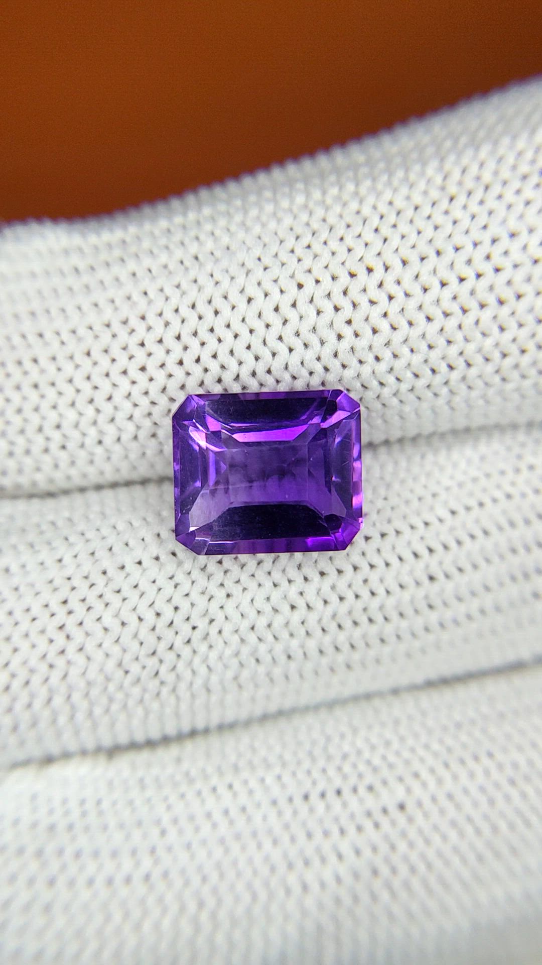 4.57 Ct. Purple Amethyst from Ceylon (Sri Lanka) Size Video