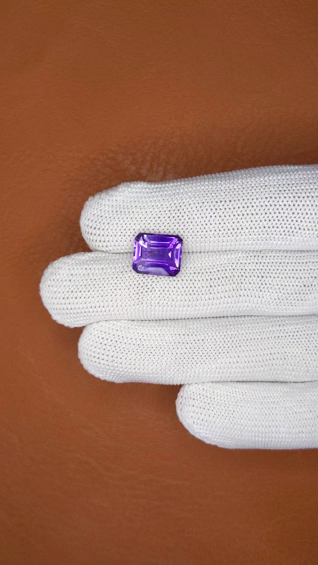 4.57 Ct. Purple Amethyst from Ceylon (Sri Lanka) Size Video