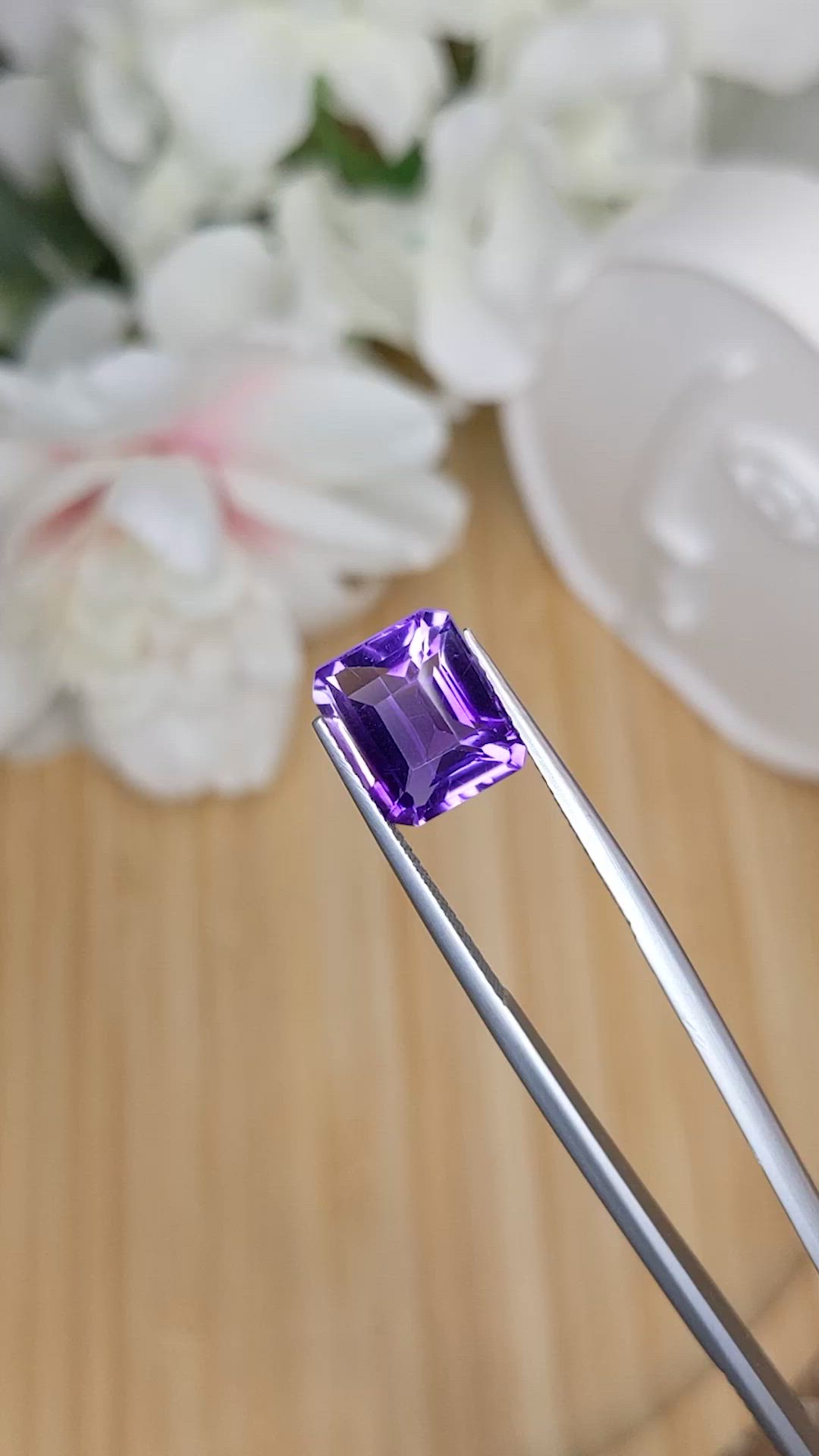 4.57 Ct. Purple Amethyst from Ceylon (Sri Lanka) Size Video