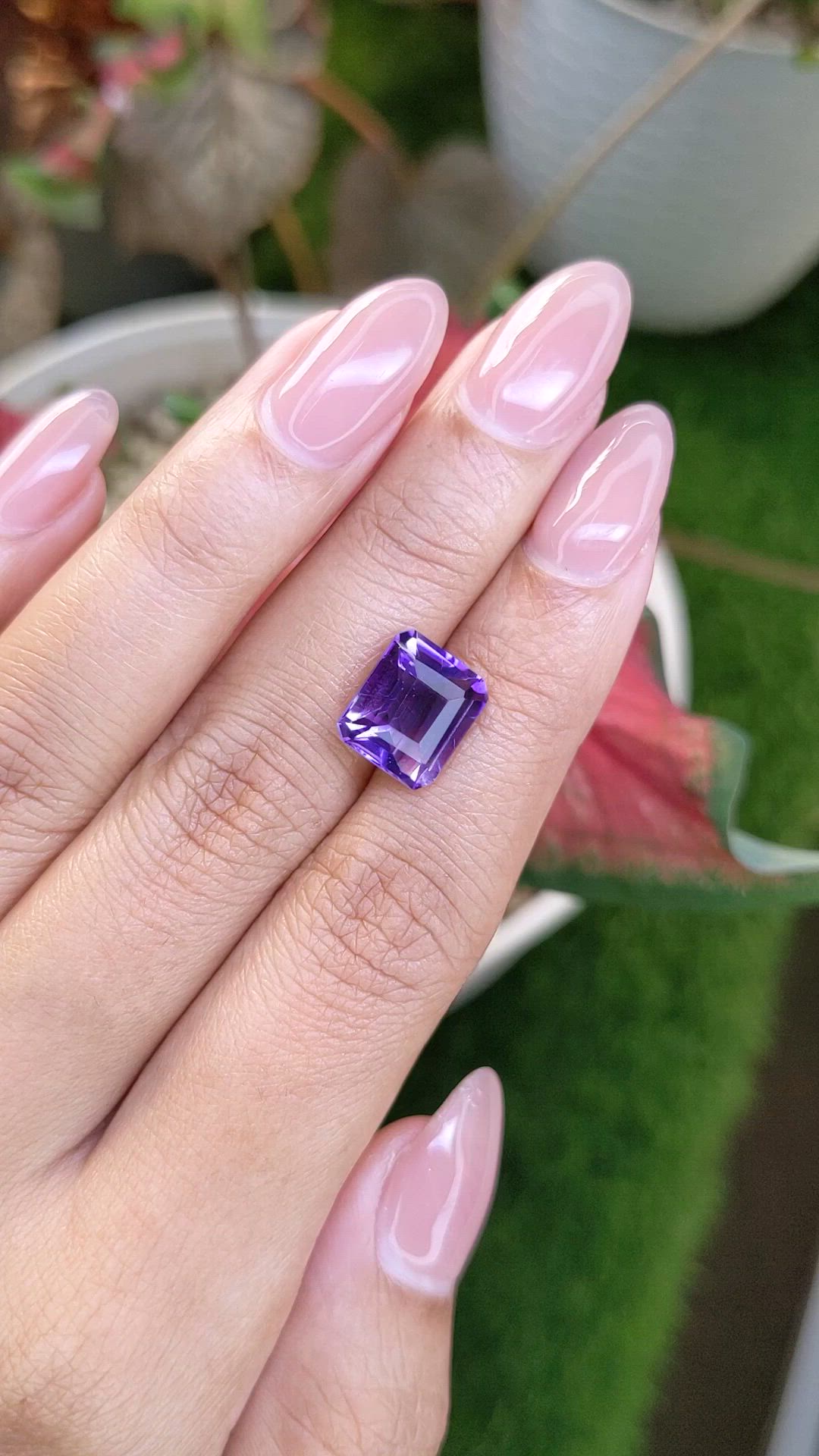 4.57 Ct. Purple Amethyst from Ceylon (Sri Lanka) Size Video