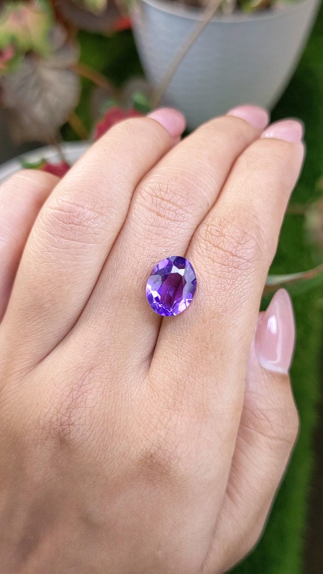 4.04 Ct. Purple Amethyst from Ceylon (Sri Lanka) Size Video