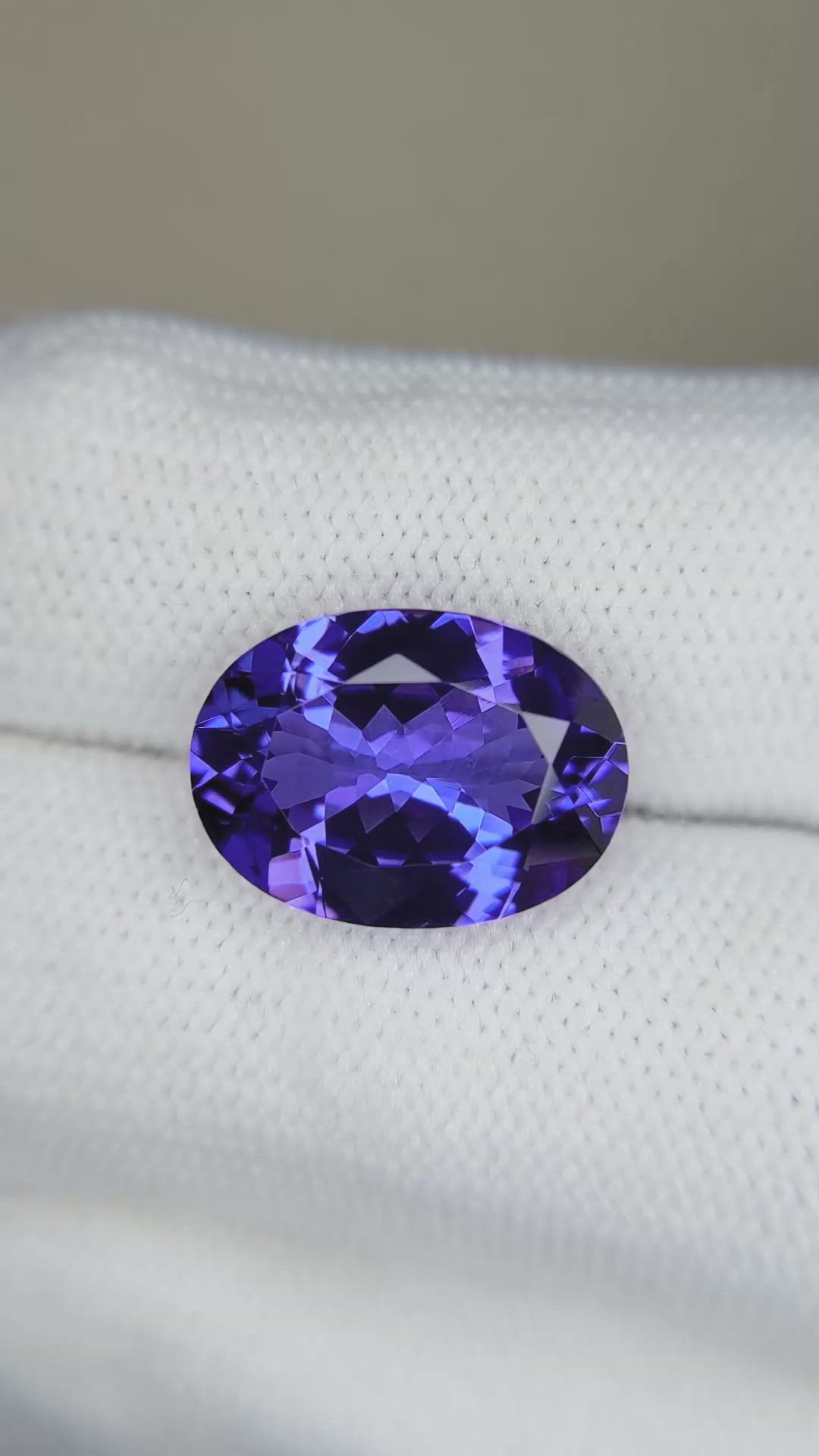 8.41 Ct. Violetish Blue Tanzanite from Tanzania Size Video