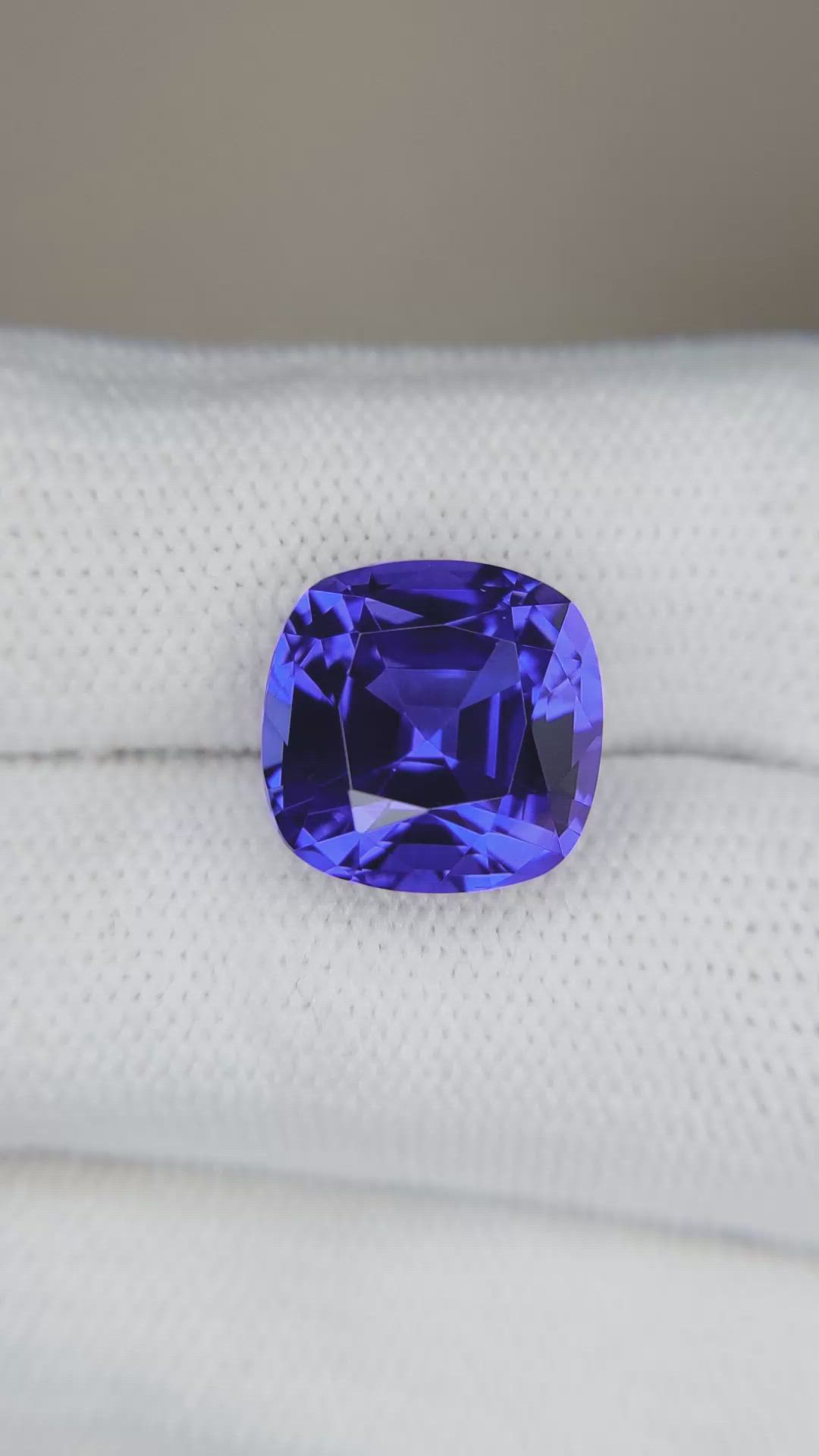 8.83 Ct. Violetish Blue Tanzanite from Tanzania Size Video