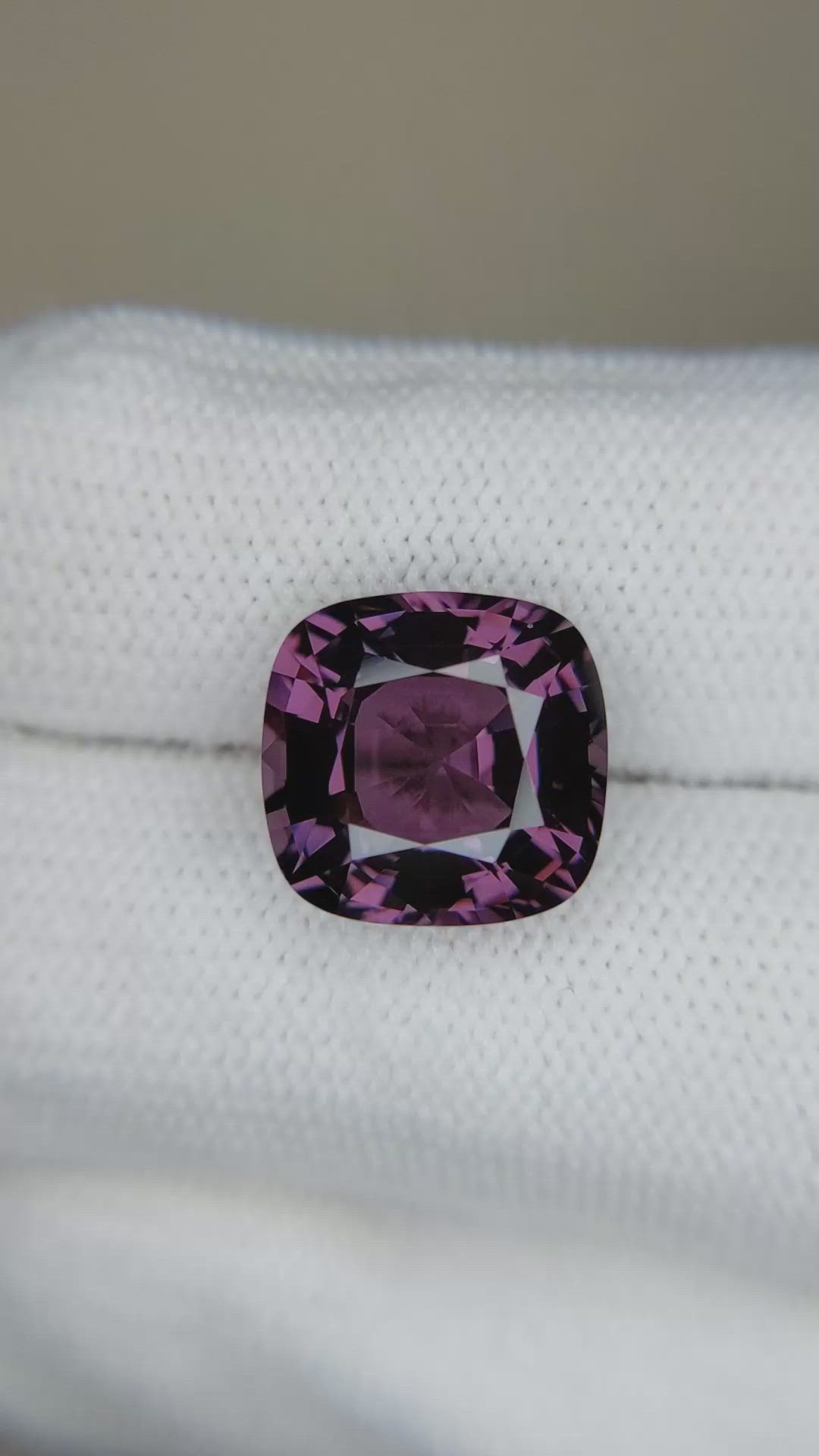 8.63 Ct. Purple Spinel from Ceylon (Sri Lanka) Size Video