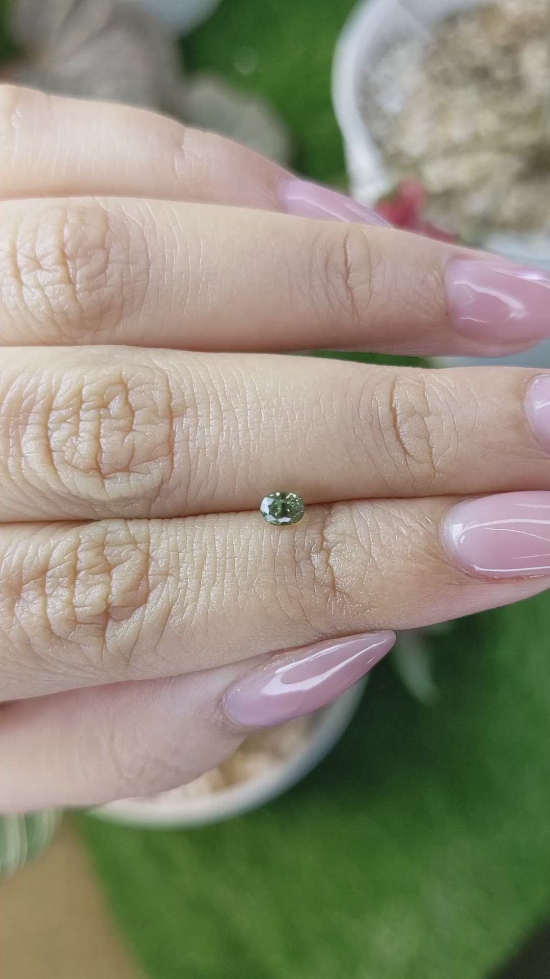 0.34 Ct. Alexandrite from Ceylon (Sri Lanka) Size Video