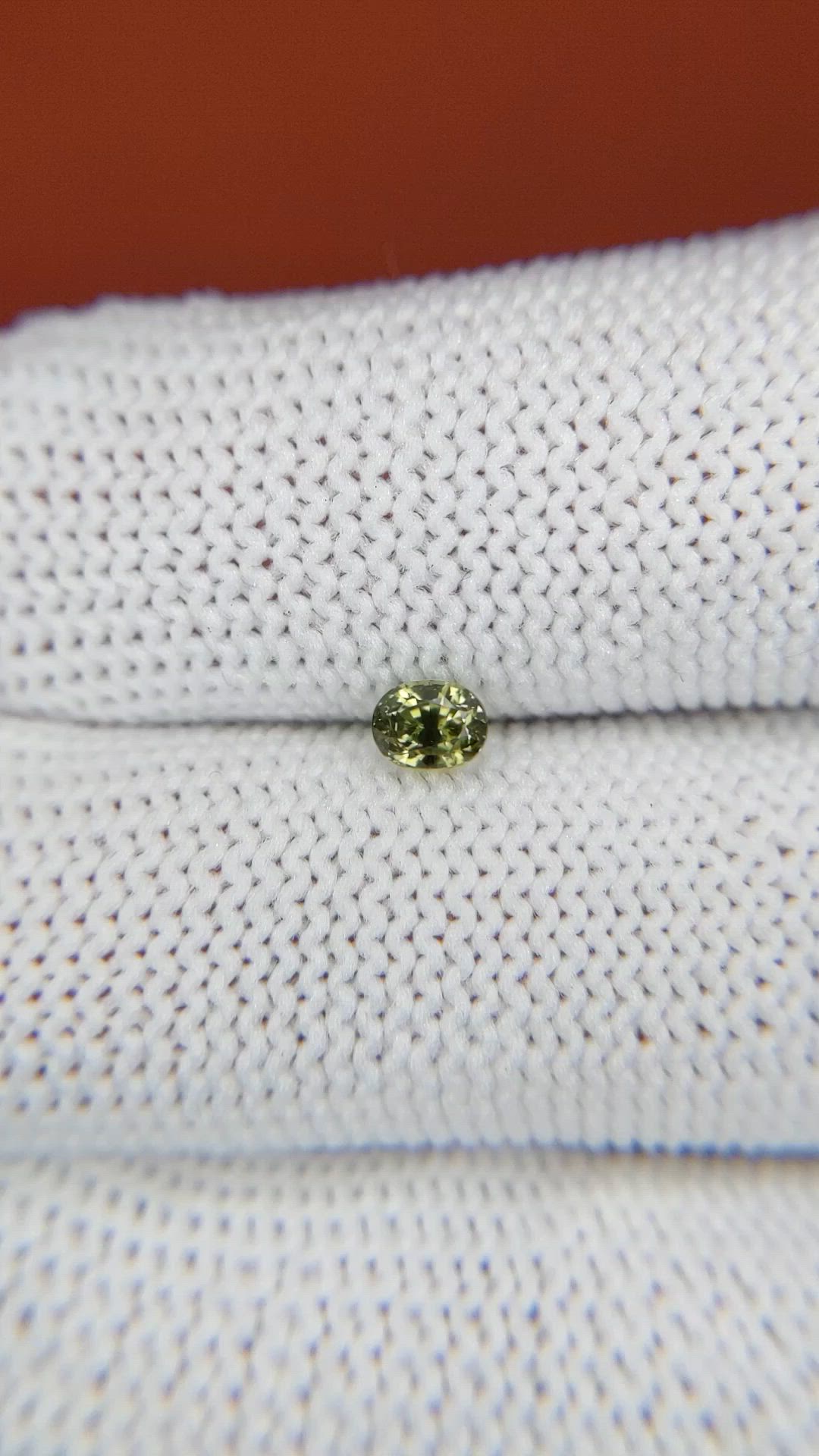 0.34 Ct. Alexandrite from Ceylon (Sri Lanka) Size Video