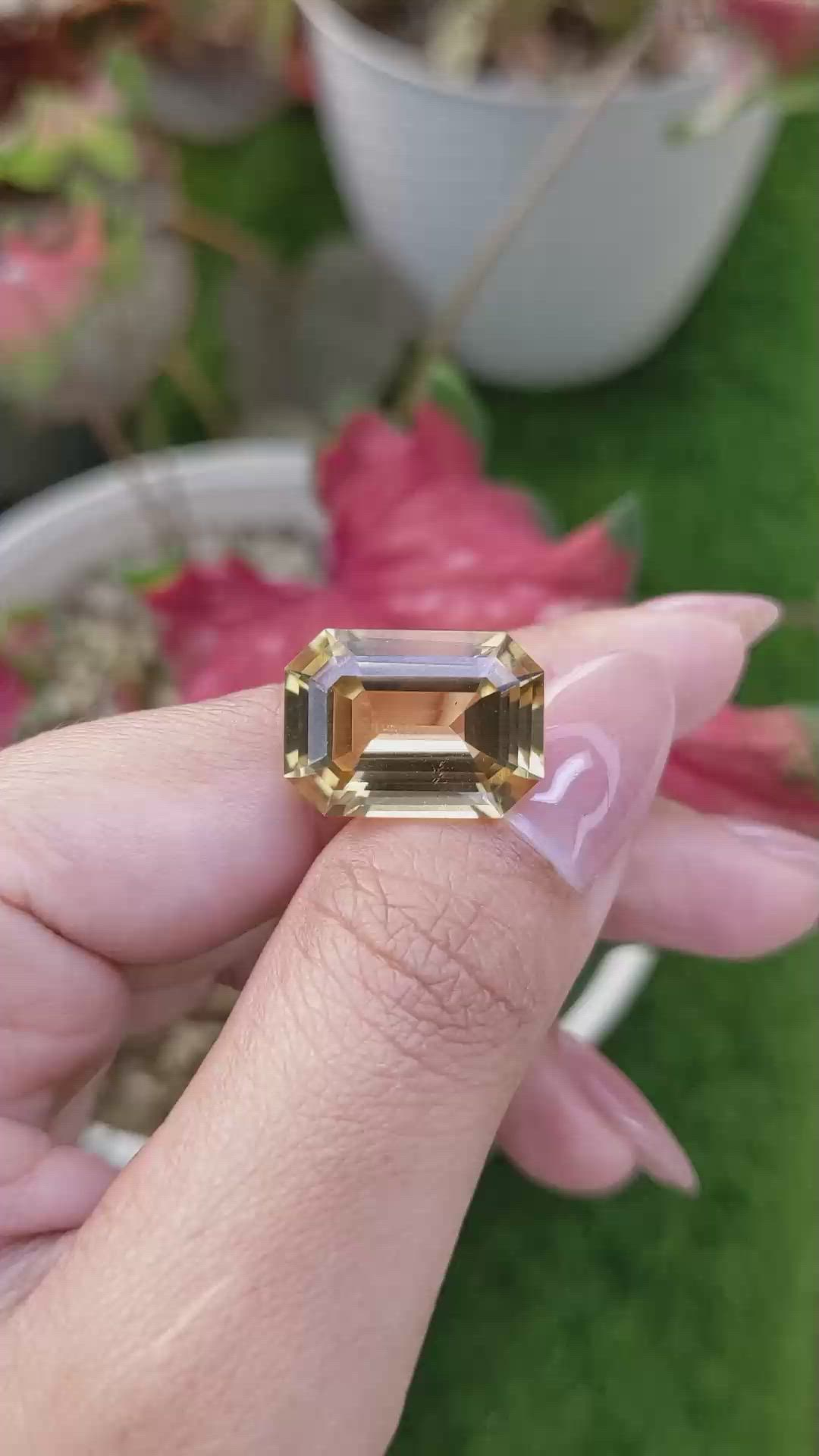 14.12 Ct. Yellow Sinhalite from Ceylon (Sri Lanka) Size Video