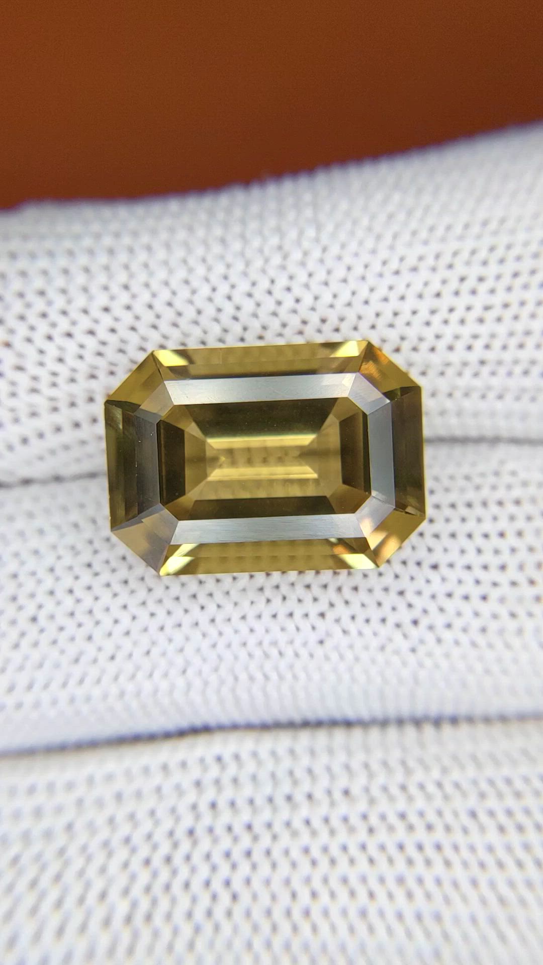 14.12 Ct. Yellow Sinhalite from Ceylon (Sri Lanka) Size Video