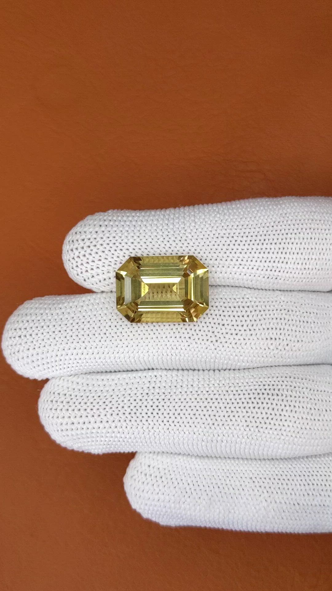 14.12 Ct. Yellow Sinhalite from Ceylon (Sri Lanka) Size Video