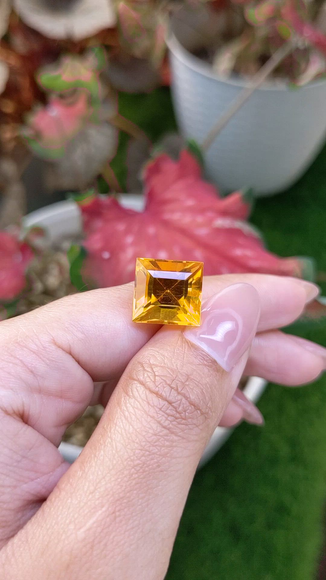 9.49 Ct. Yellowish Orange Citrine from Ceylon (Sri Lanka) Size Video