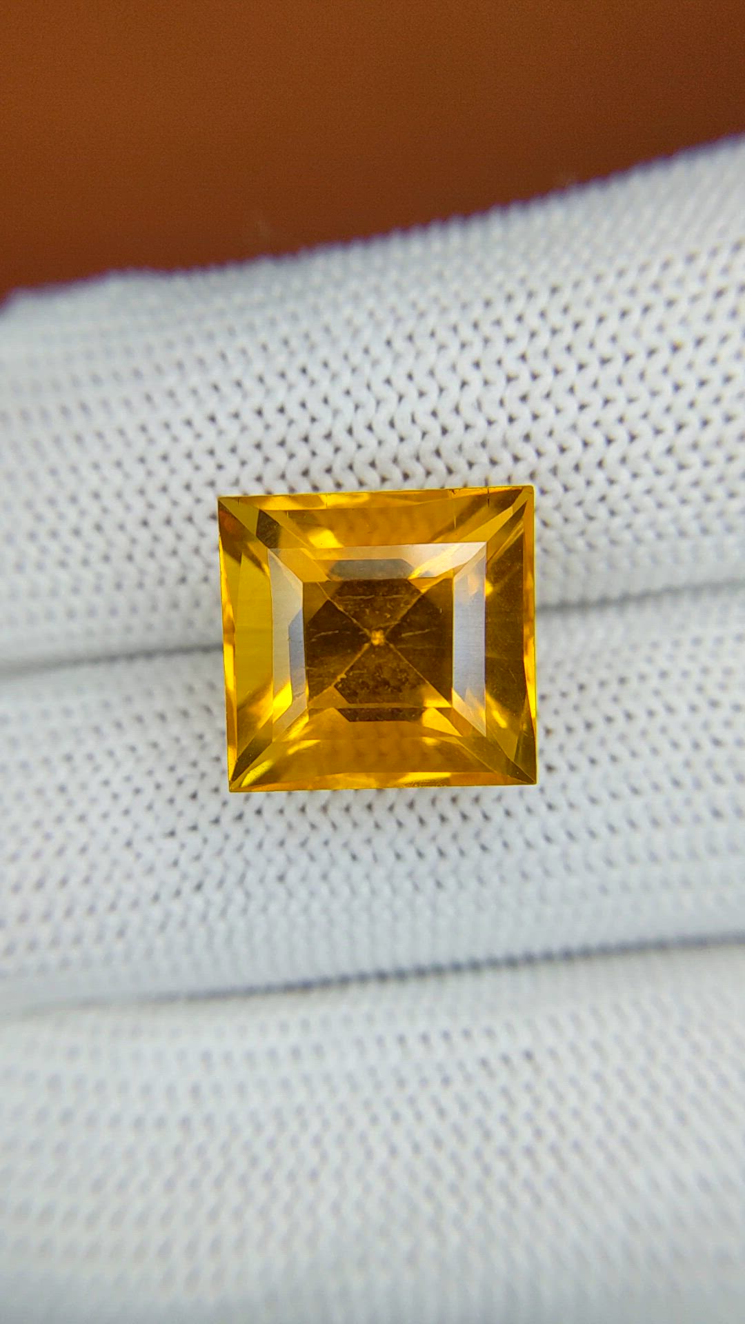 9.49 Ct. Yellowish Orange Citrine from Ceylon (Sri Lanka) Size Video