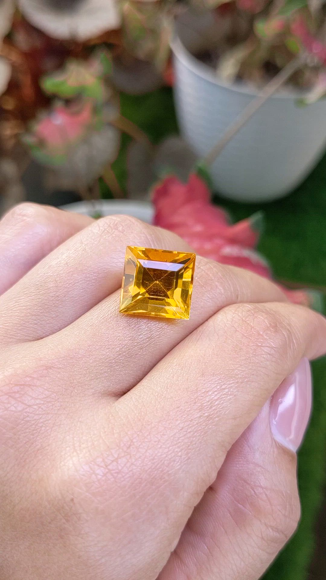 9.49 Ct. Yellowish Orange Citrine from Ceylon (Sri Lanka) Size Video