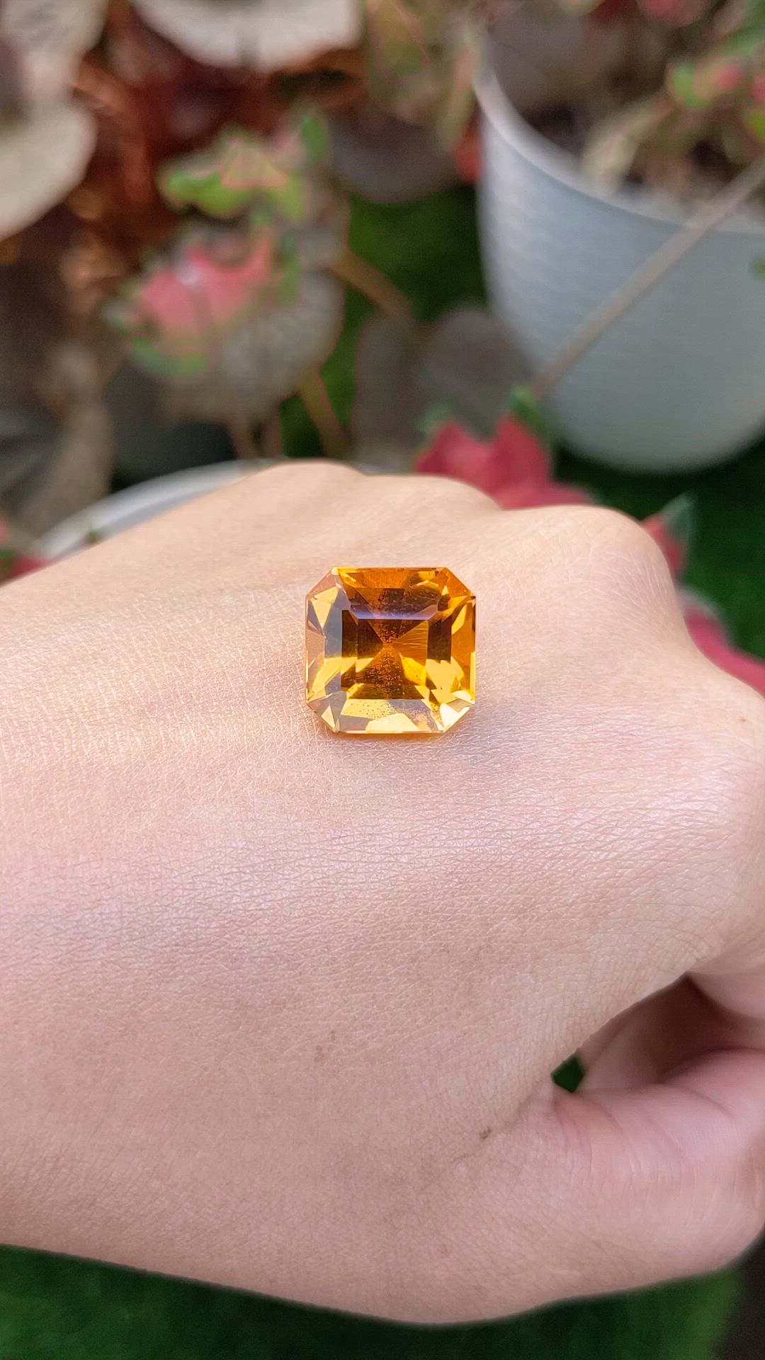 12.64 Ct. Orange Citrine from Ceylon (Sri Lanka) Size Video