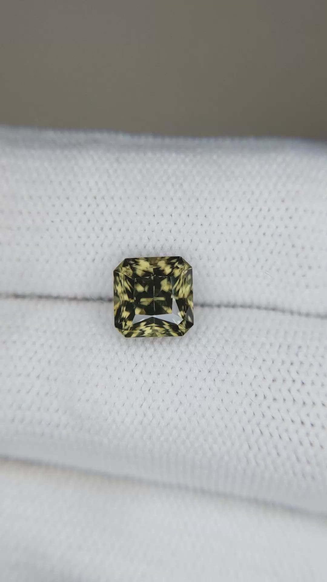 3.15 Ct. Greenish Yellow Zircon from Ceylon (Sri Lanka) Size Video