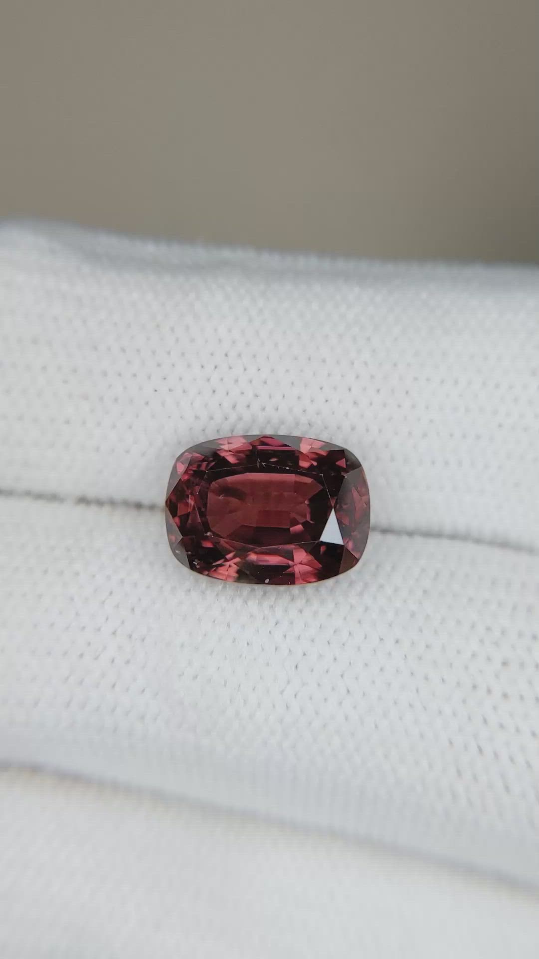 6.71 Ct. Pinkish Red Malaya Garnet from Tanzania Size Video